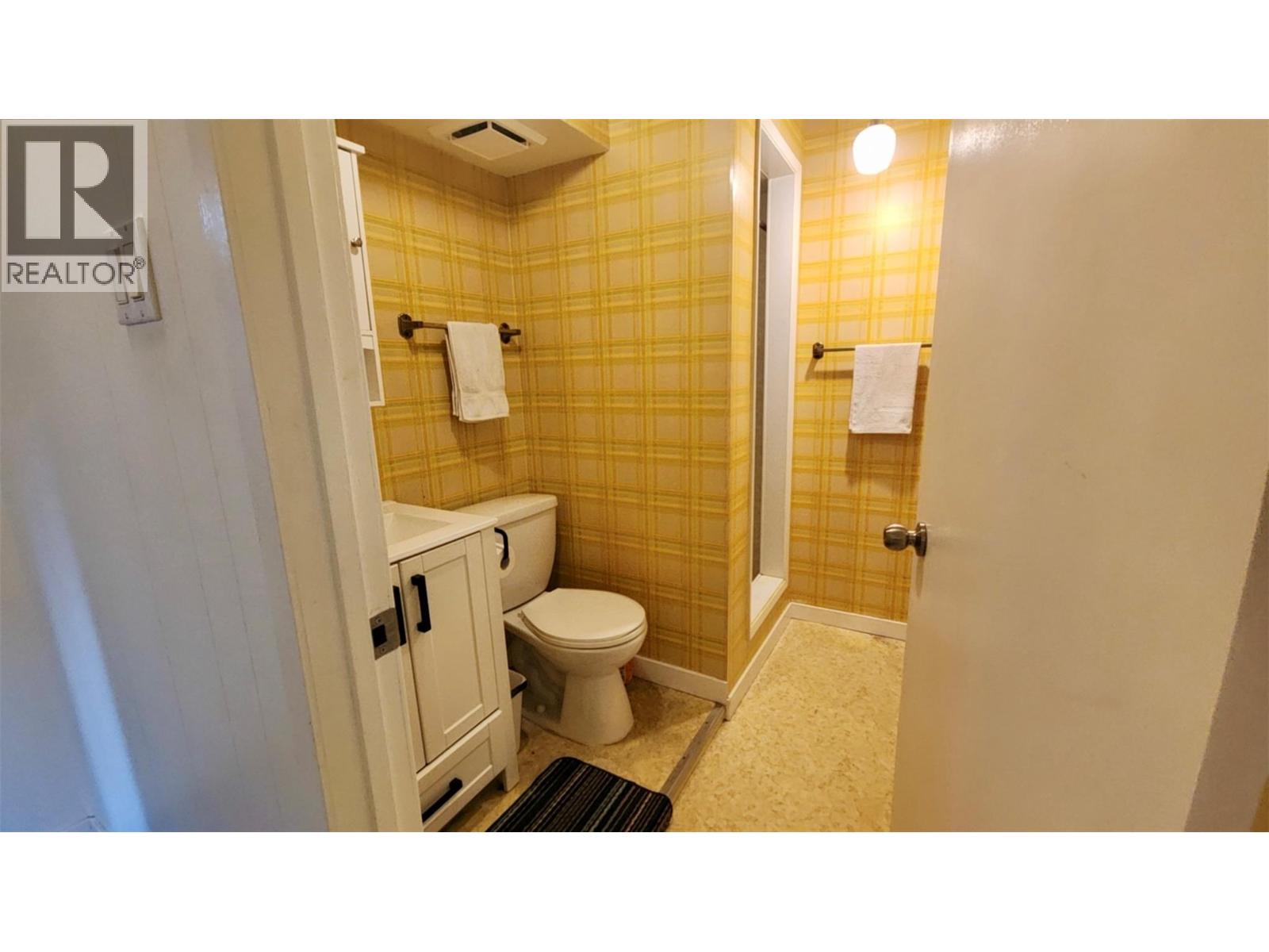 1010 Gilker Street, Nelson, British Columbia  V1L 5V4 - Photo 38 - 10380423