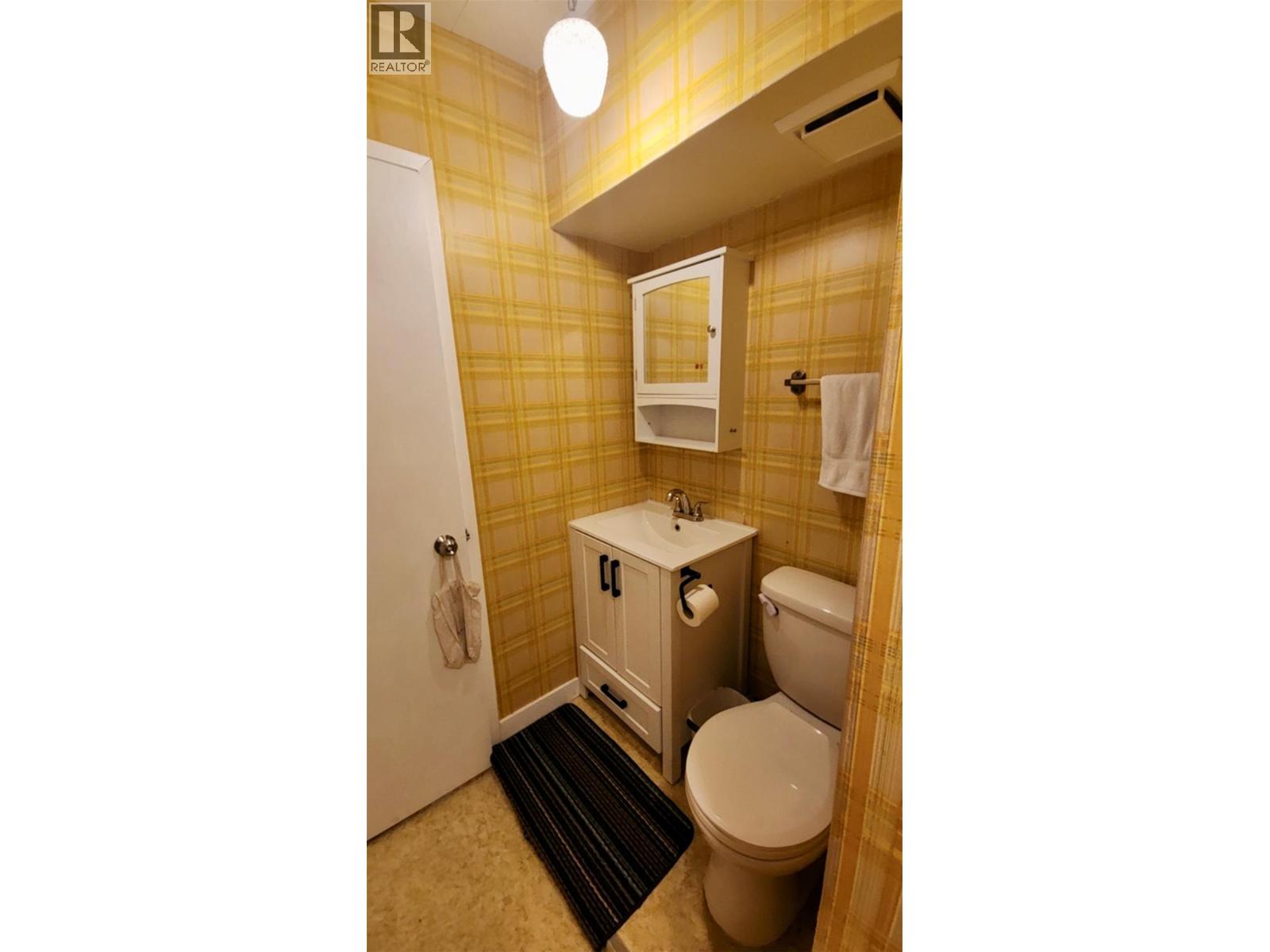 1010 Gilker Street, Nelson, British Columbia  V1L 5V4 - Photo 39 - 10380423