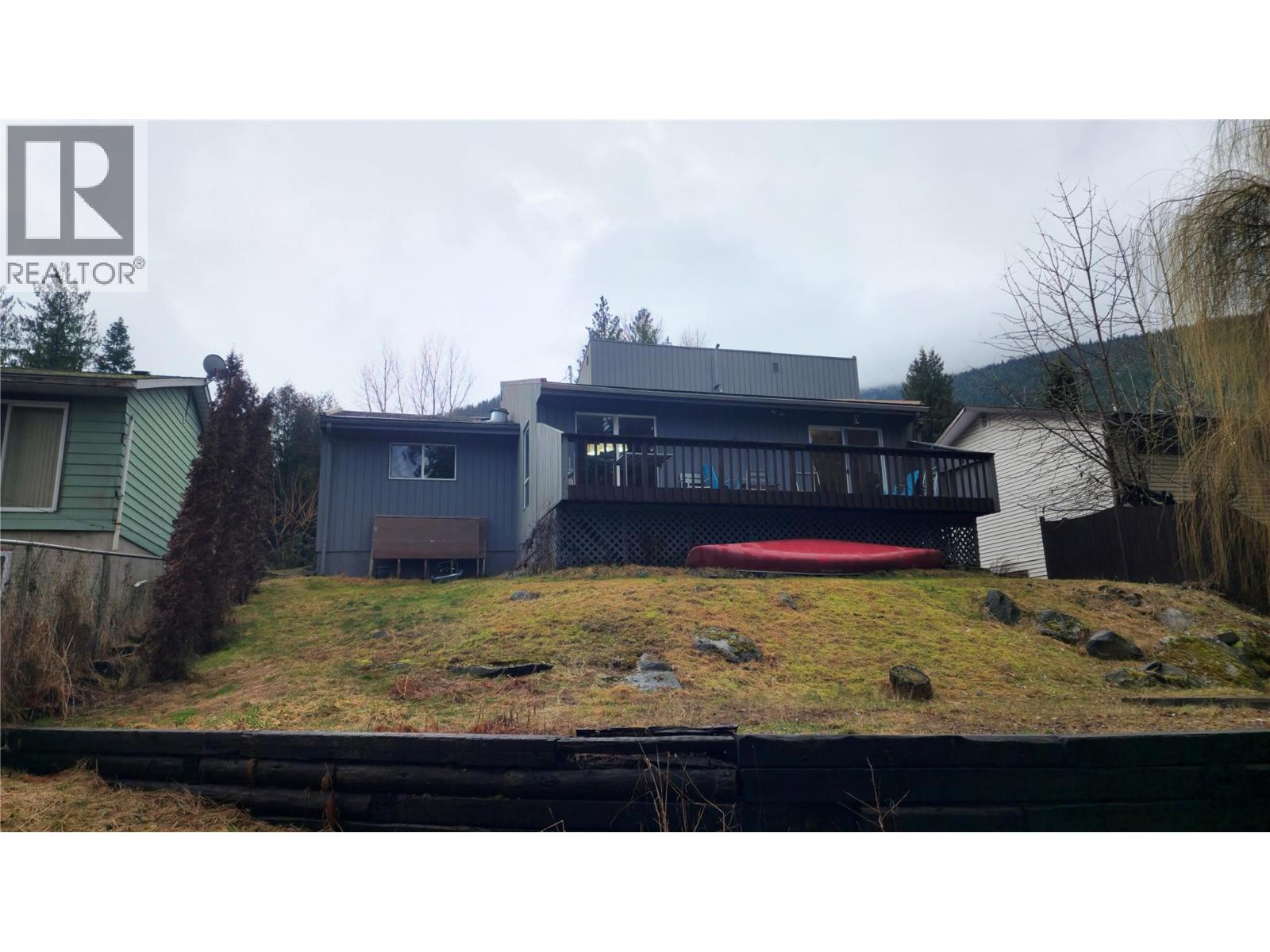 1010 Gilker Street, Nelson, British Columbia  V1L 5V4 - Photo 48 - 10380423
