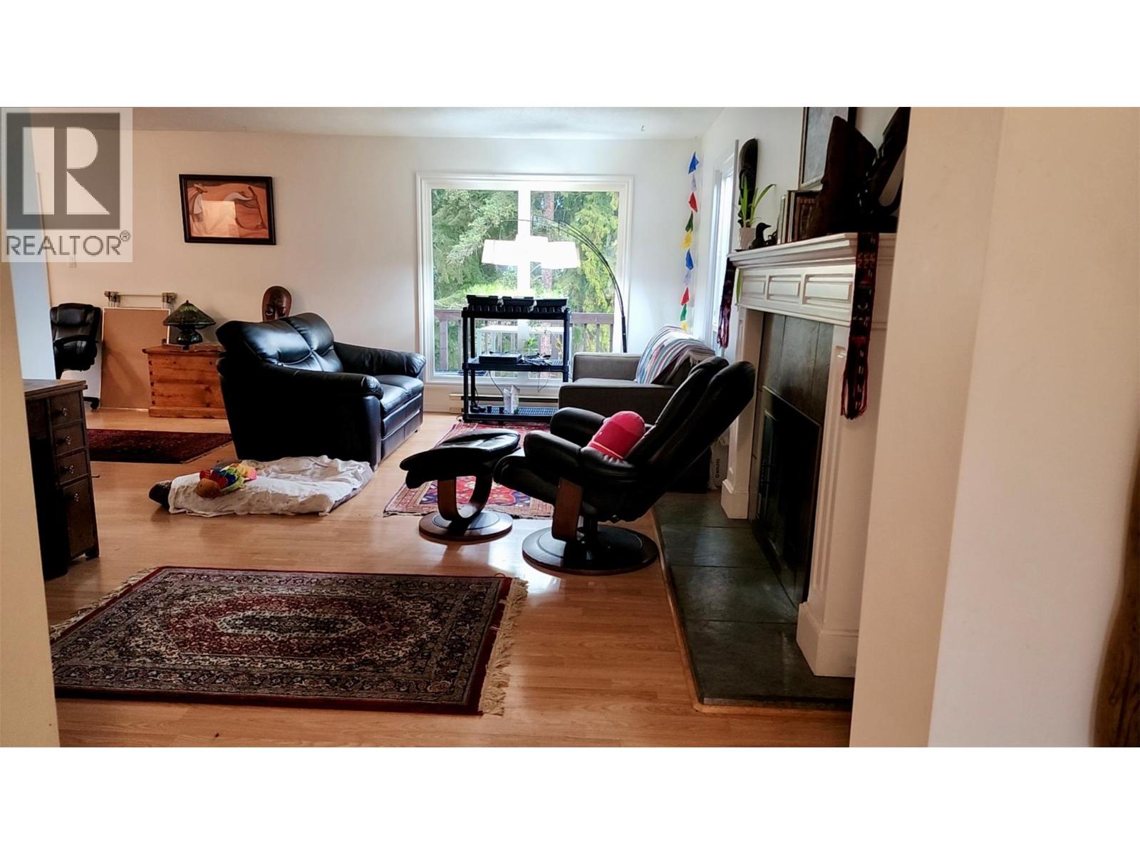 1010 Gilker Street, Nelson, British Columbia  V1L 5V4 - Photo 6 - 10380423