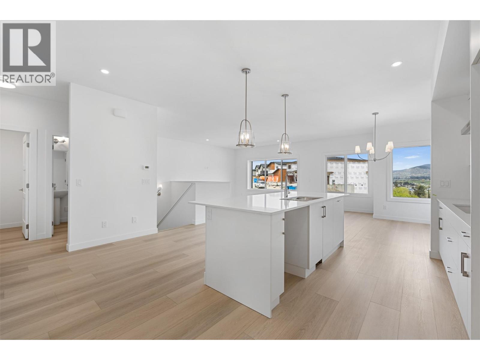 442 Arrowleaf Rise, Coldstream, British Columbia  V1B 2M4 - Photo 18 - 10380743