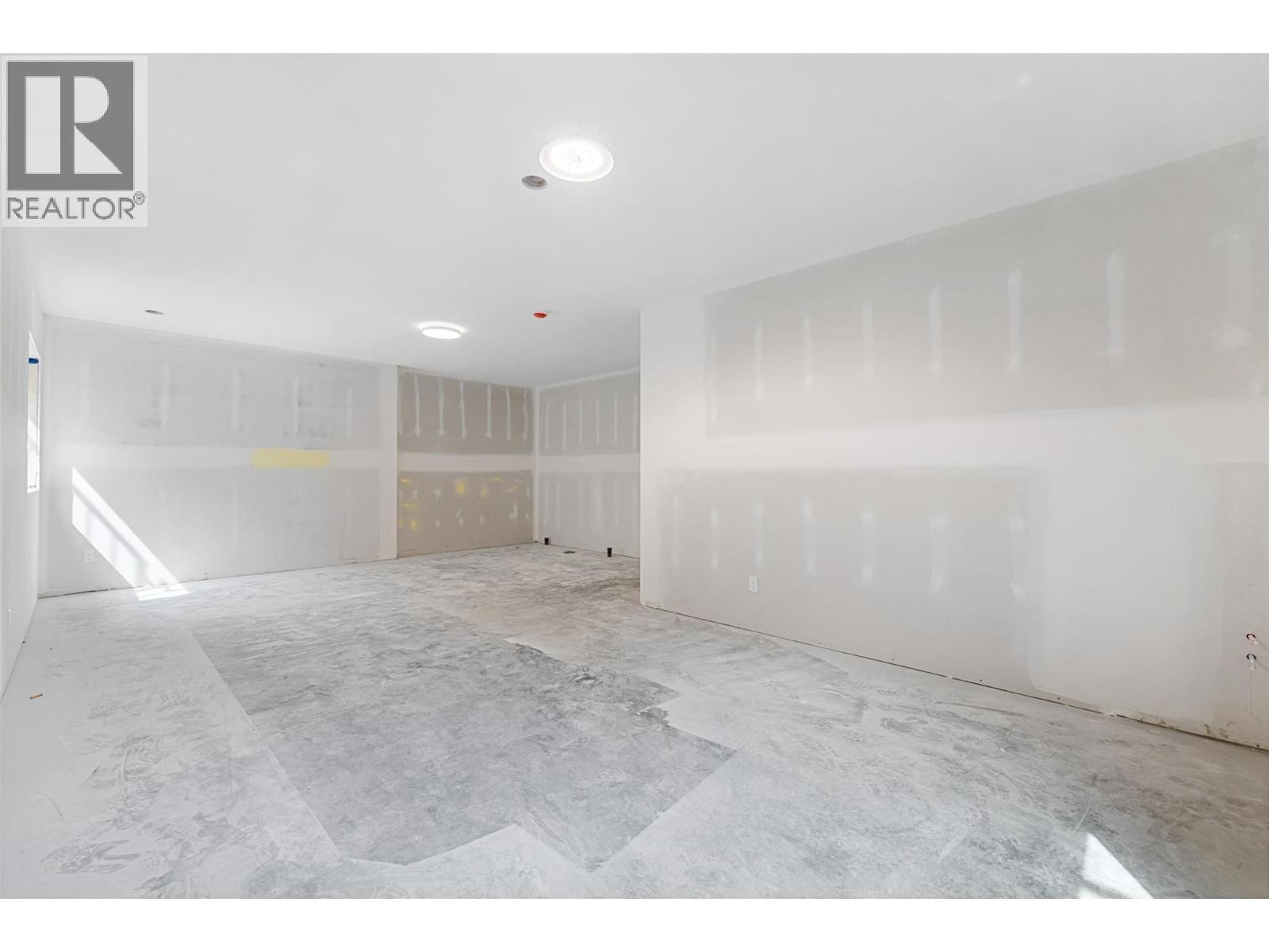 442 Arrowleaf Rise, Coldstream, British Columbia  V1B 2M4 - Photo 38 - 10380743
