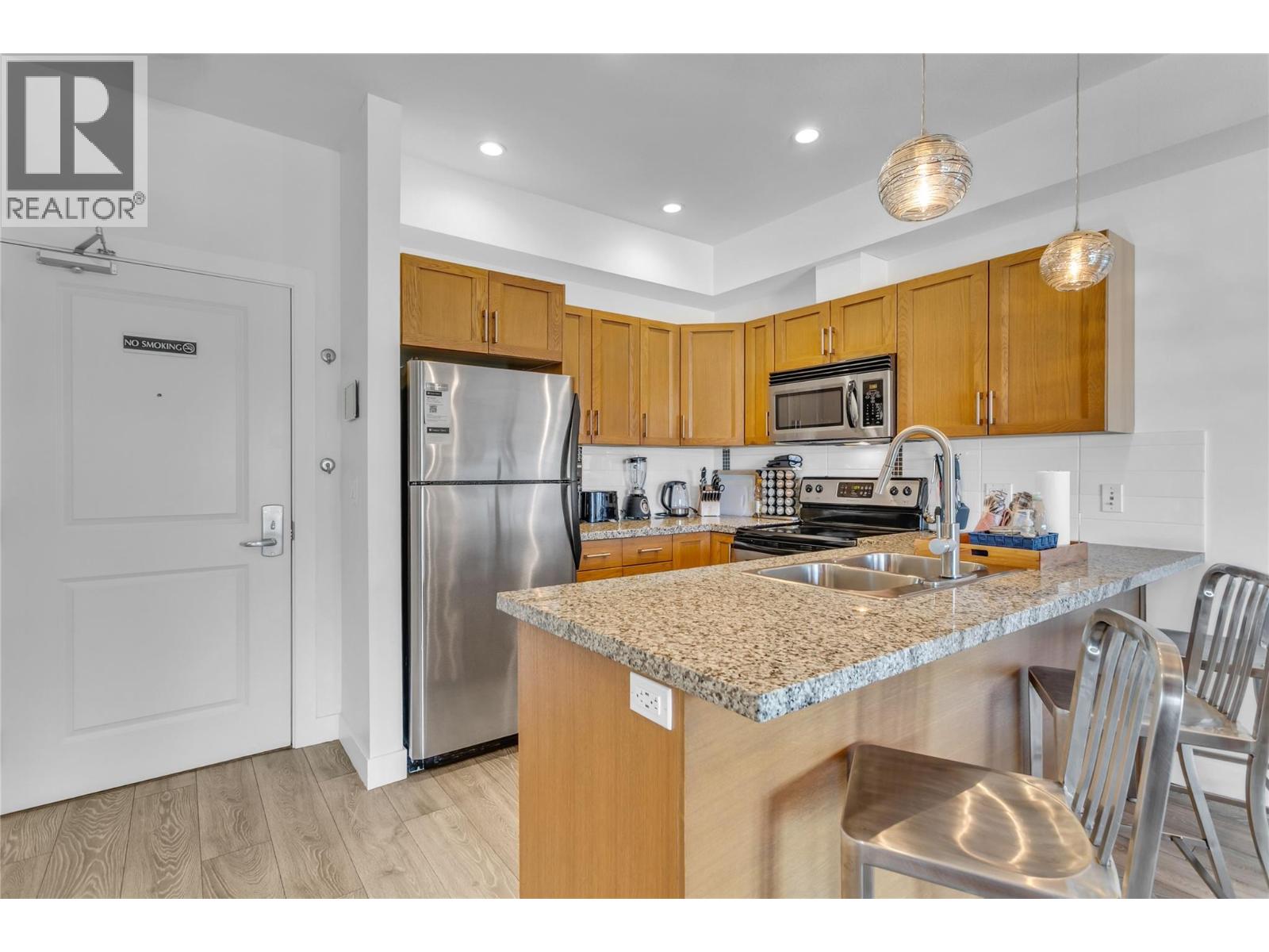 3205 Skyview Lane Unit# 407, West Kelowna, British Columbia  V4T 3J3 - Photo 3 - 10379752