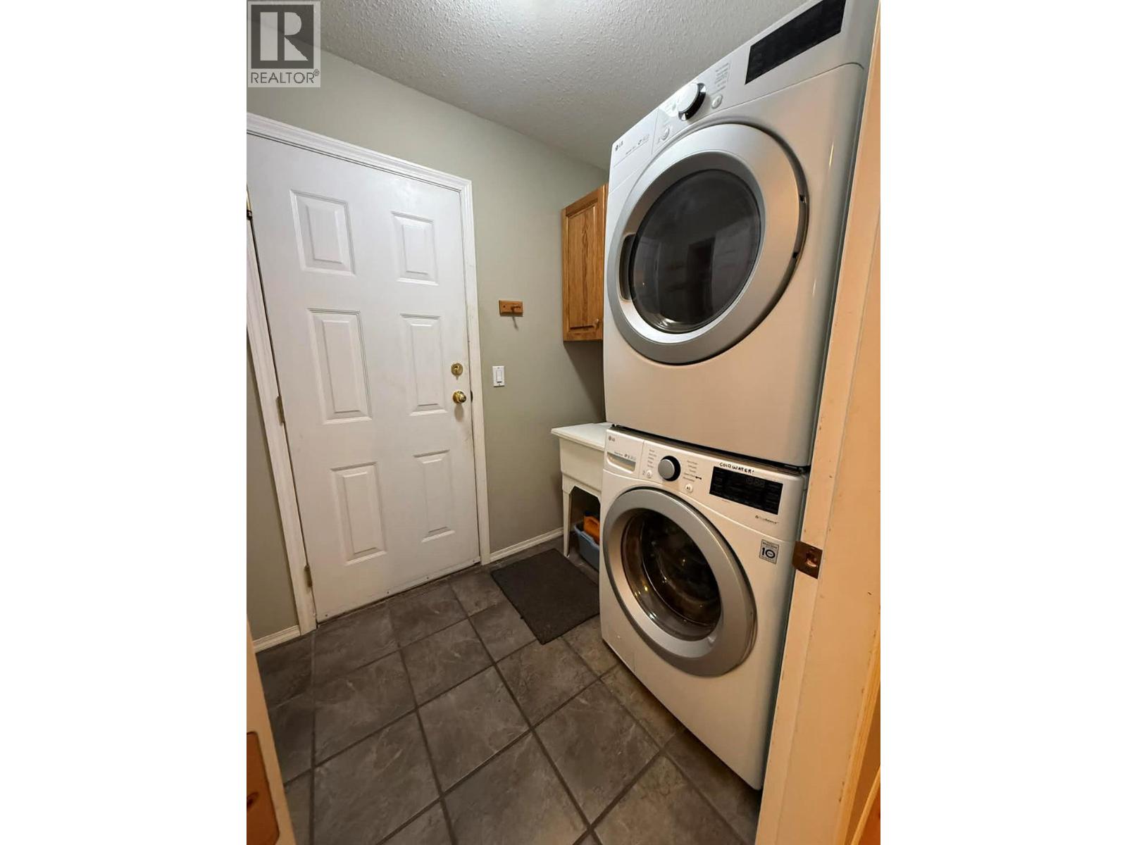 3320 14th Avenue, Castlegar, British Columbia  V1N 4G1 - Photo 16 - 10380618