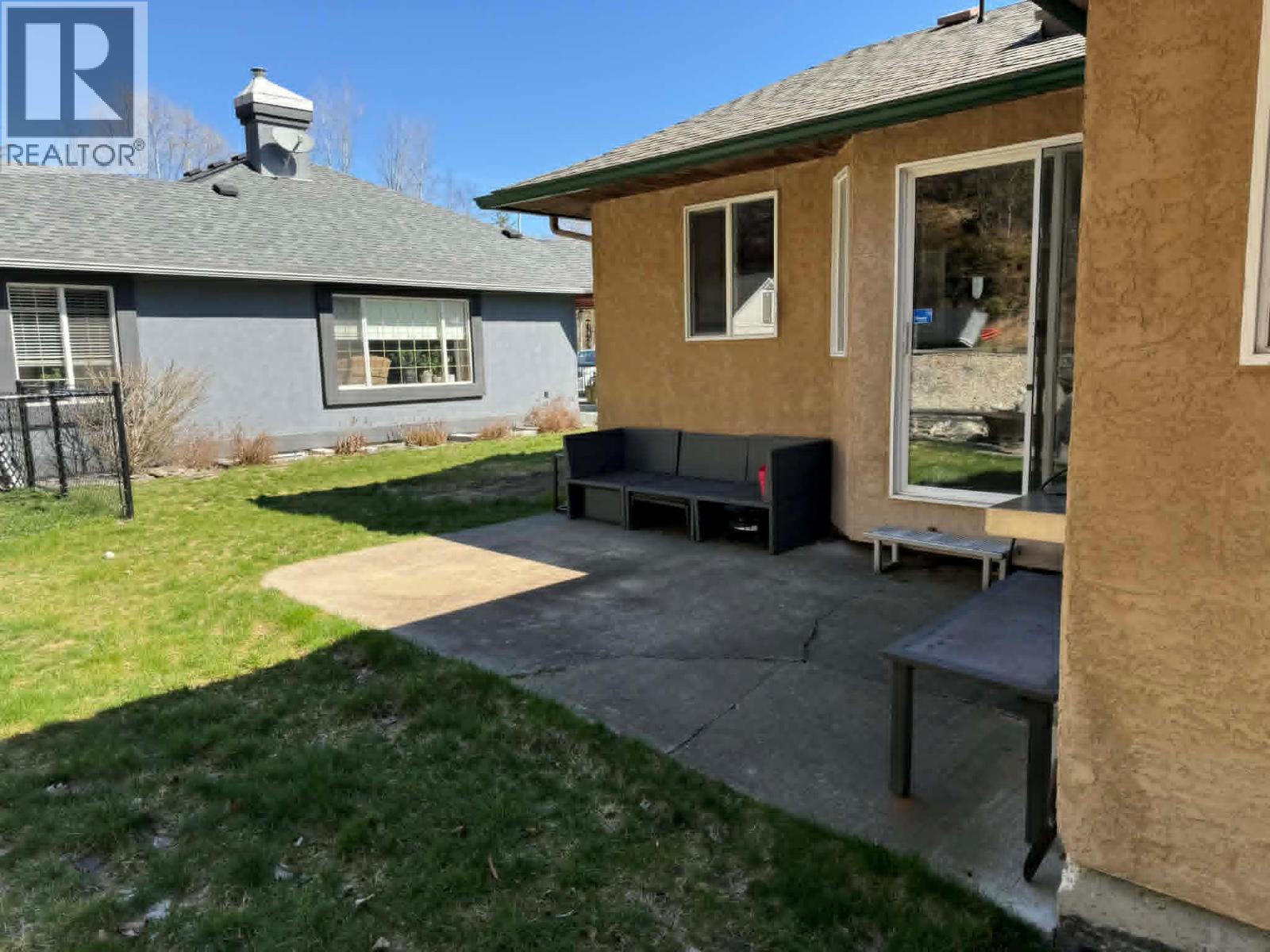 3320 14th Avenue, Castlegar, British Columbia  V1N 4G1 - Photo 32 - 10380618