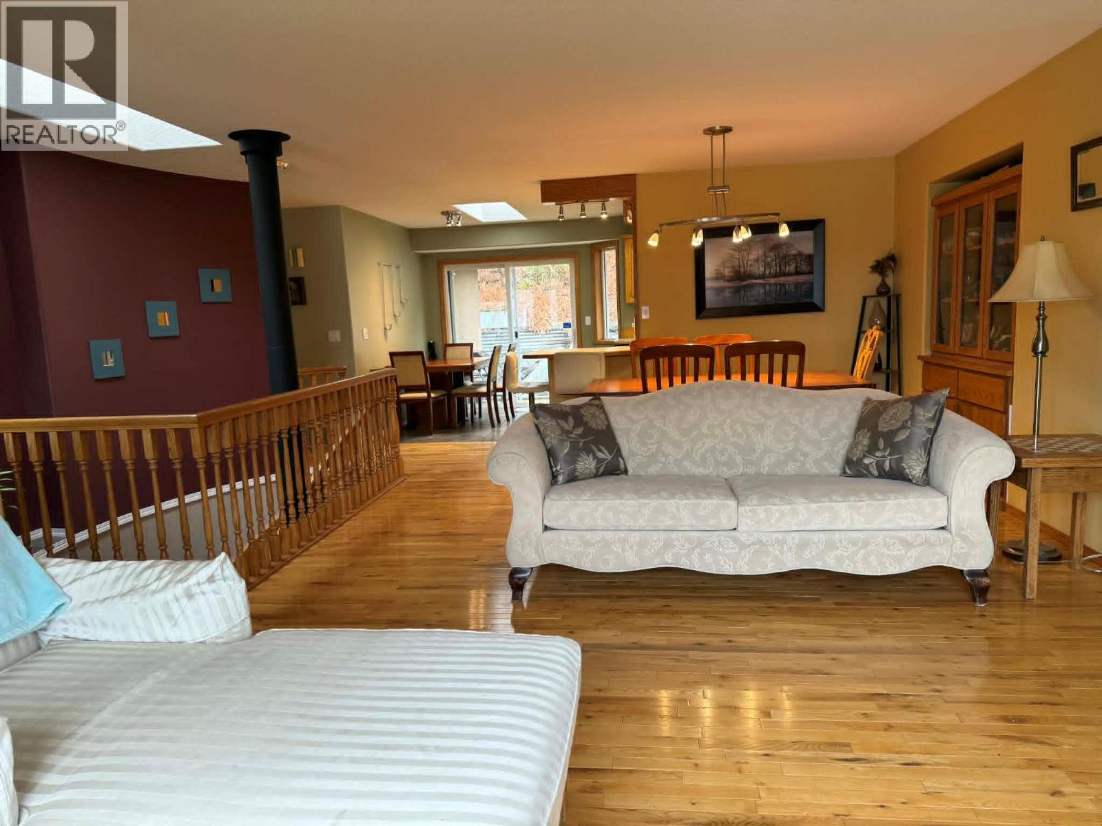 3320 14th Avenue, Castlegar, British Columbia  V1N 4G1 - Photo 5 - 10380618