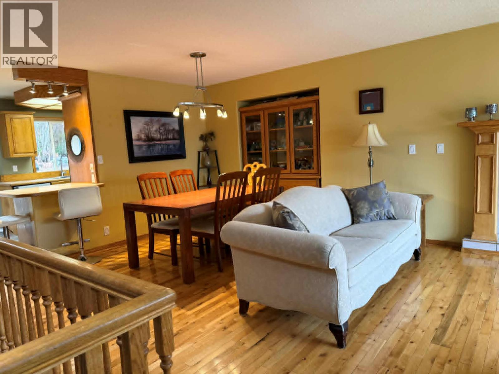 3320 14th Avenue, Castlegar, British Columbia  V1N 4G1 - Photo 6 - 10380618