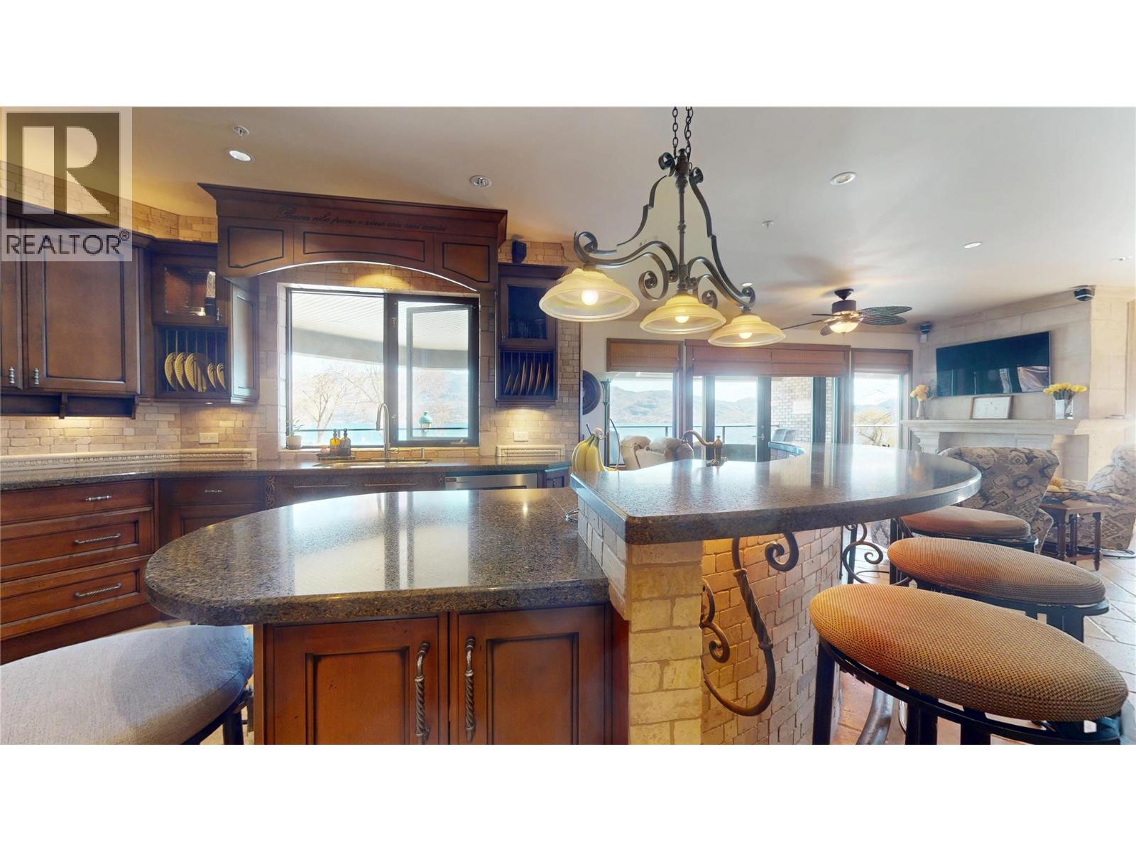 4200 Beach Avenue Unit# 201, Peachland, British Columbia  V0H 1X6 - Photo 12 - 10380737