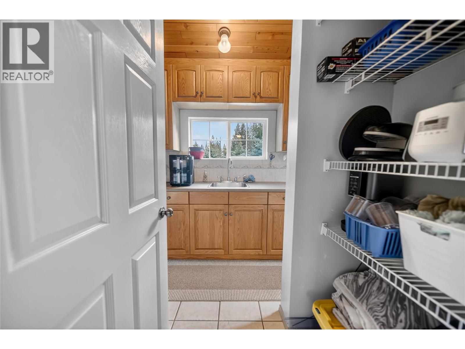 6206 Tie Lake Shore N Road, Jaffray, British Columbia  V0B 1T0 - Photo 28 - 10379997