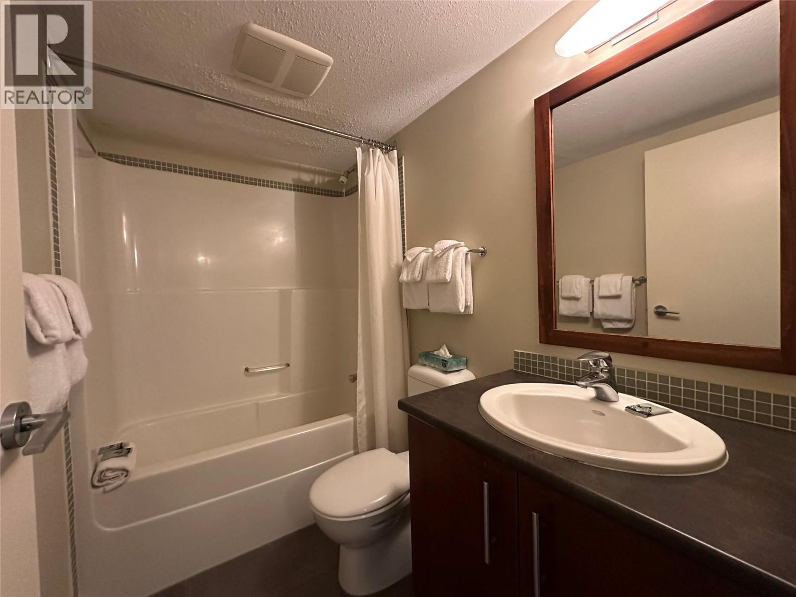 2049 Summit Drive Unit# 413b, Panorama, British Columbia  V0A 1T0 - Photo 19 - 10380799