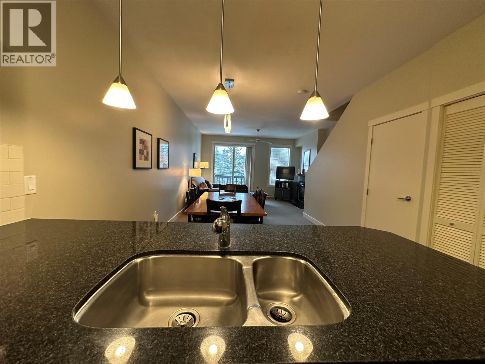 2049 Summit Drive Unit# 413b, Panorama, British Columbia  V0A 1T0 - Photo 4 - 10380799