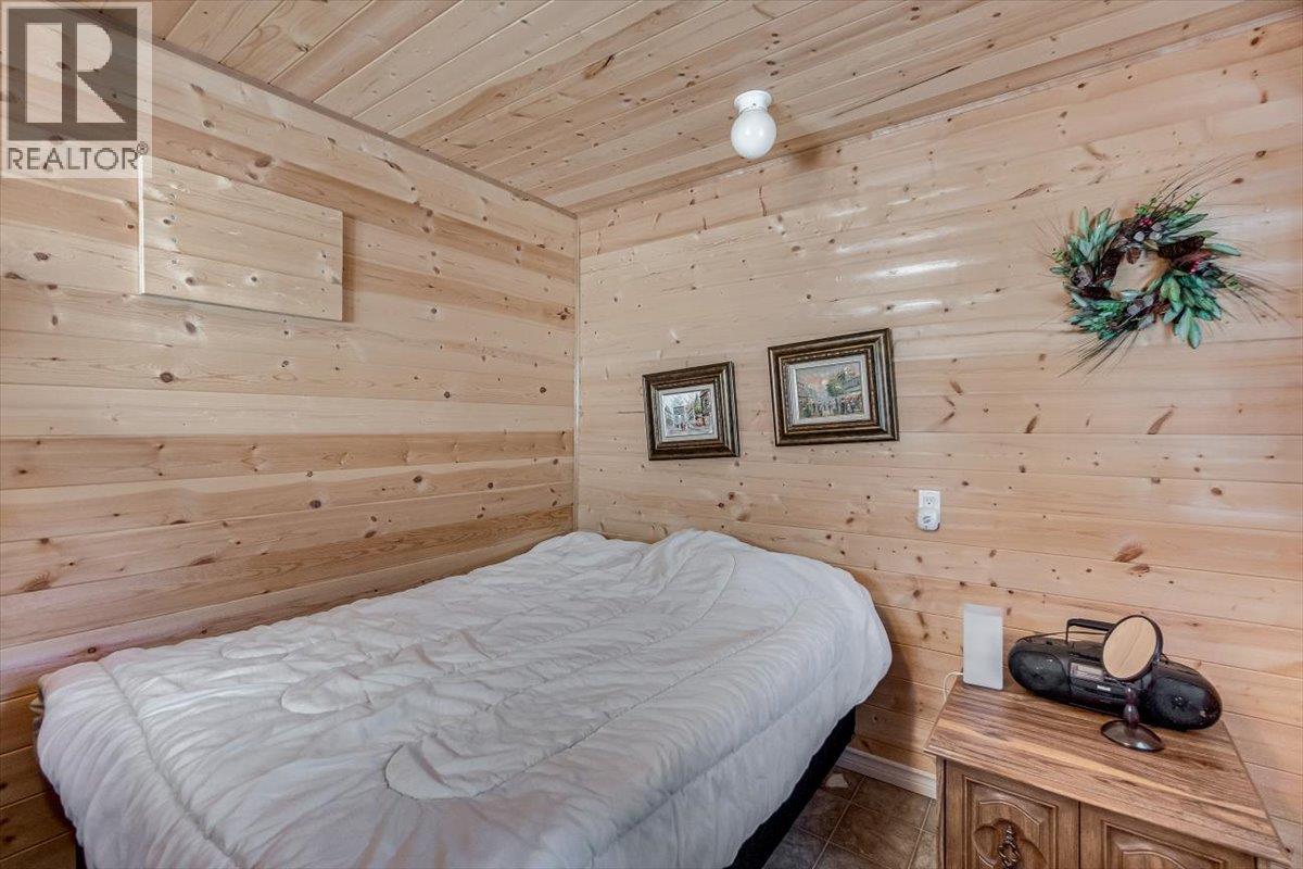 1601 Beech Road, Christina Lake, British Columbia  V0H 1E0 - Photo 17 - 10378905