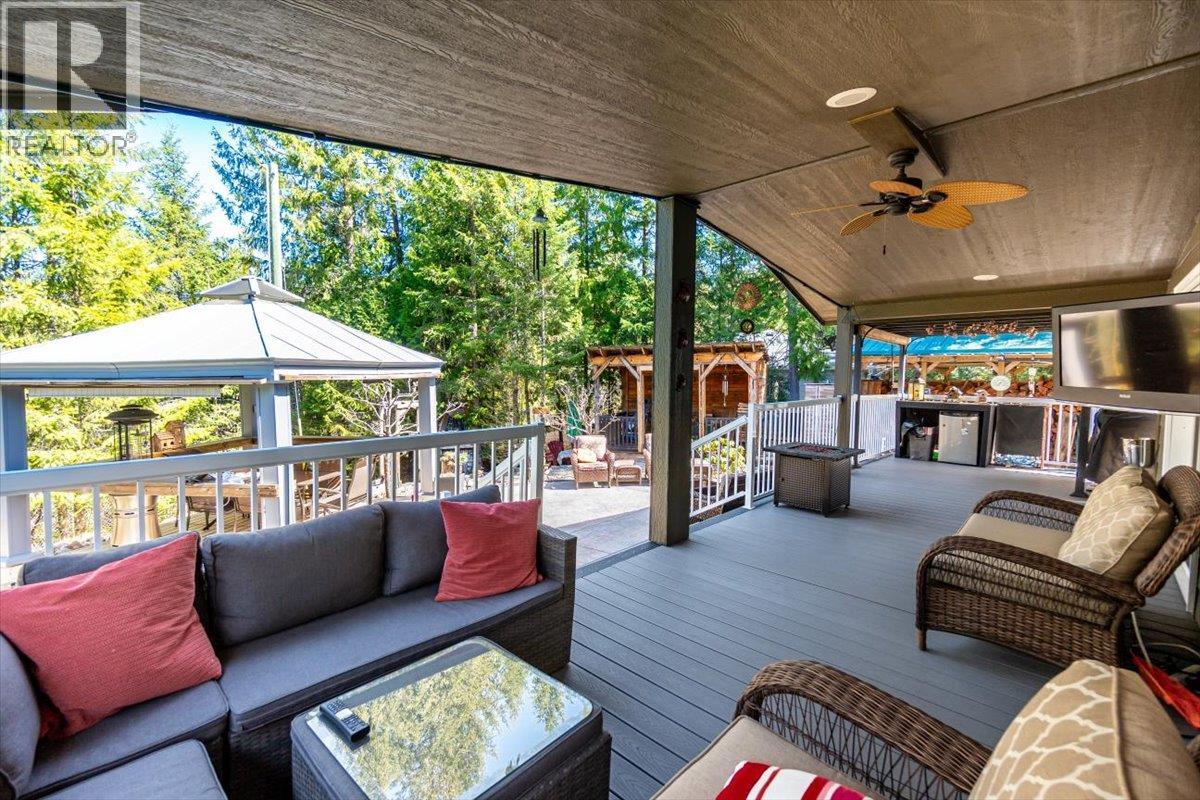 1601 Beech Road, Christina Lake, British Columbia  V0H 1E0 - Photo 18 - 10378905