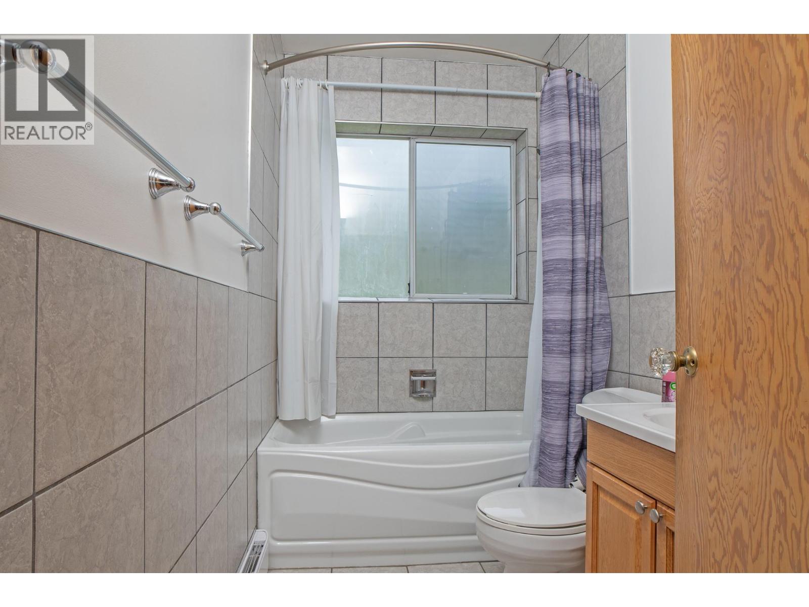 1610 Eastman Avenue, Riondel, British Columbia  V0B 2B0 - Photo 13 - 10380830