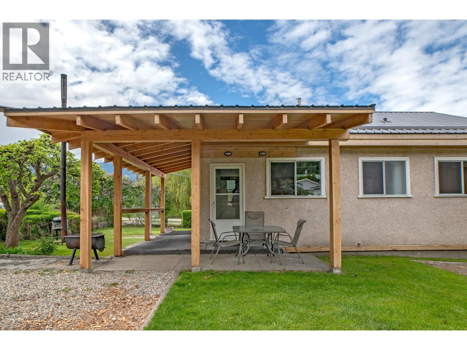 1610 Eastman Avenue, Riondel, British Columbia  V0B 2B0 - Photo 21 - 10380830