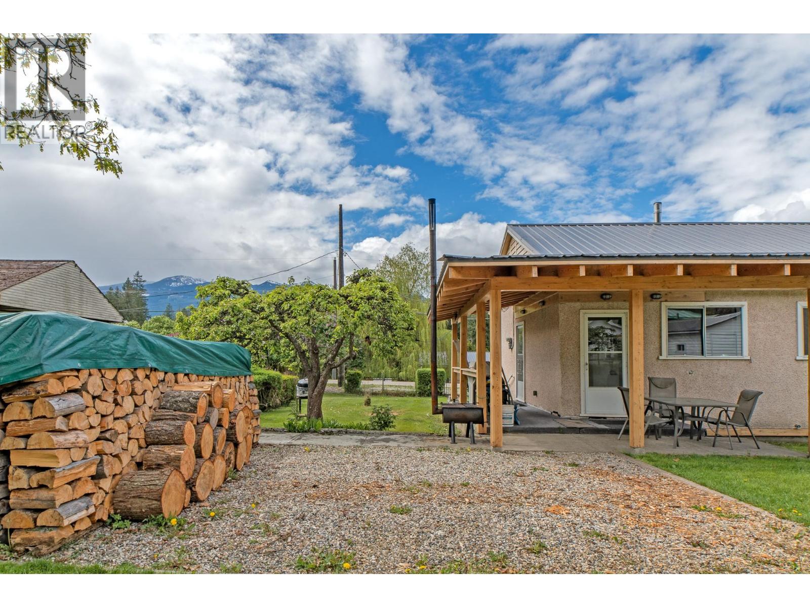 1610 Eastman Avenue, Riondel, British Columbia  V0B 2B0 - Photo 22 - 10380830