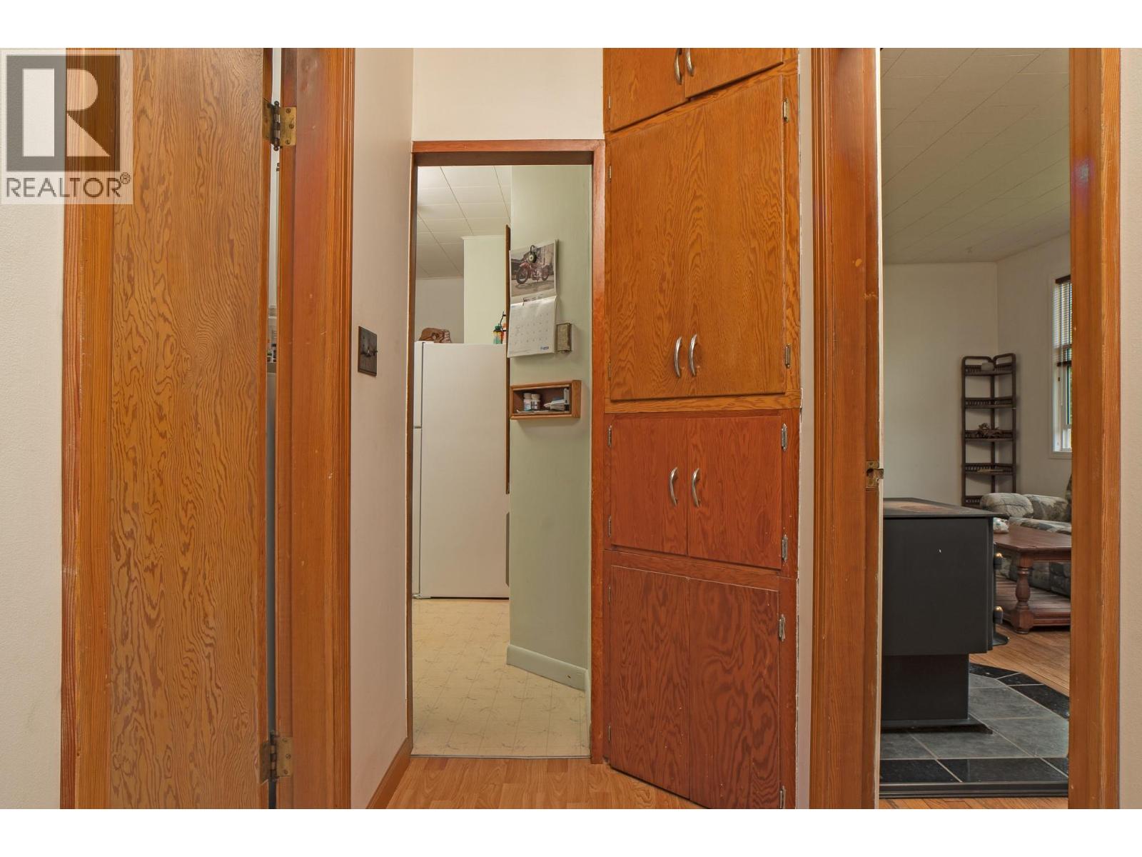 1610 Eastman Avenue, Riondel, British Columbia  V0B 2B0 - Photo 31 - 10380830