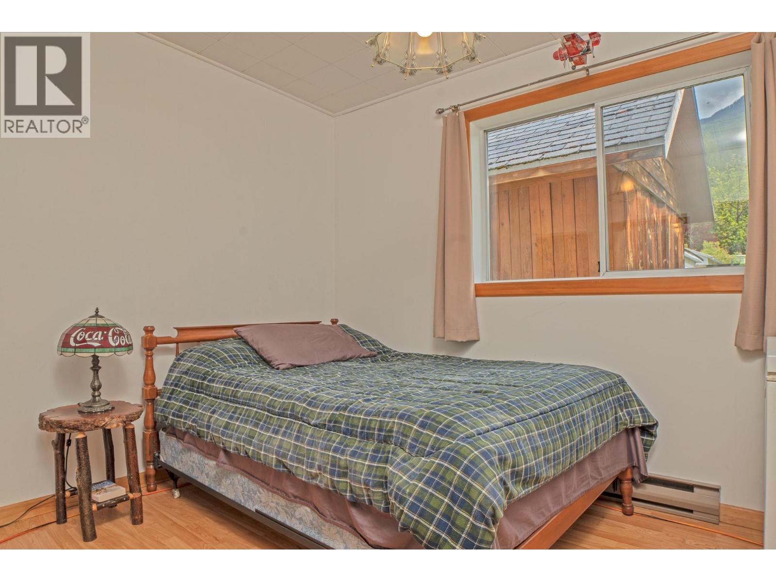 1610 Eastman Avenue, Riondel, British Columbia  V0B 2B0 - Photo 6 - 10380830