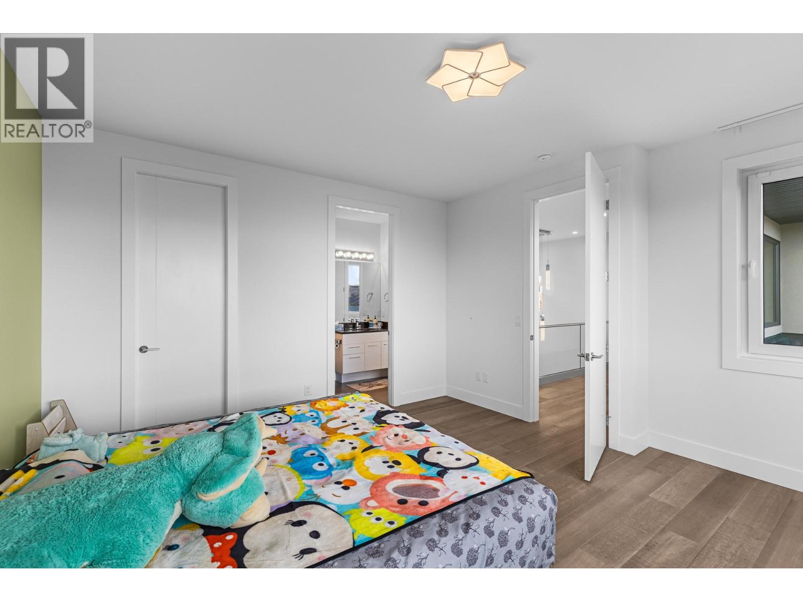 1068 Clarance Avenue, Kelowna, British Columbia  V1W 5M6 - Photo 38 - 10378386