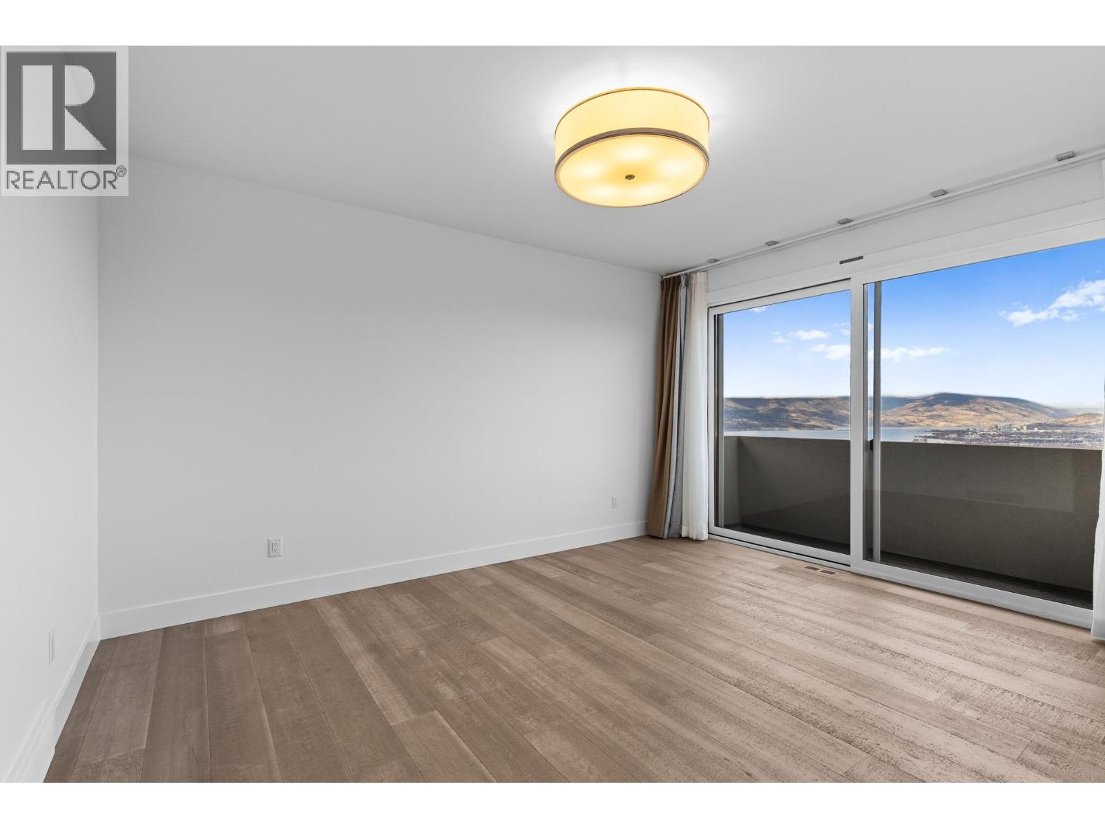 1068 Clarance Avenue, Kelowna, British Columbia  V1W 5M6 - Photo 39 - 10378386