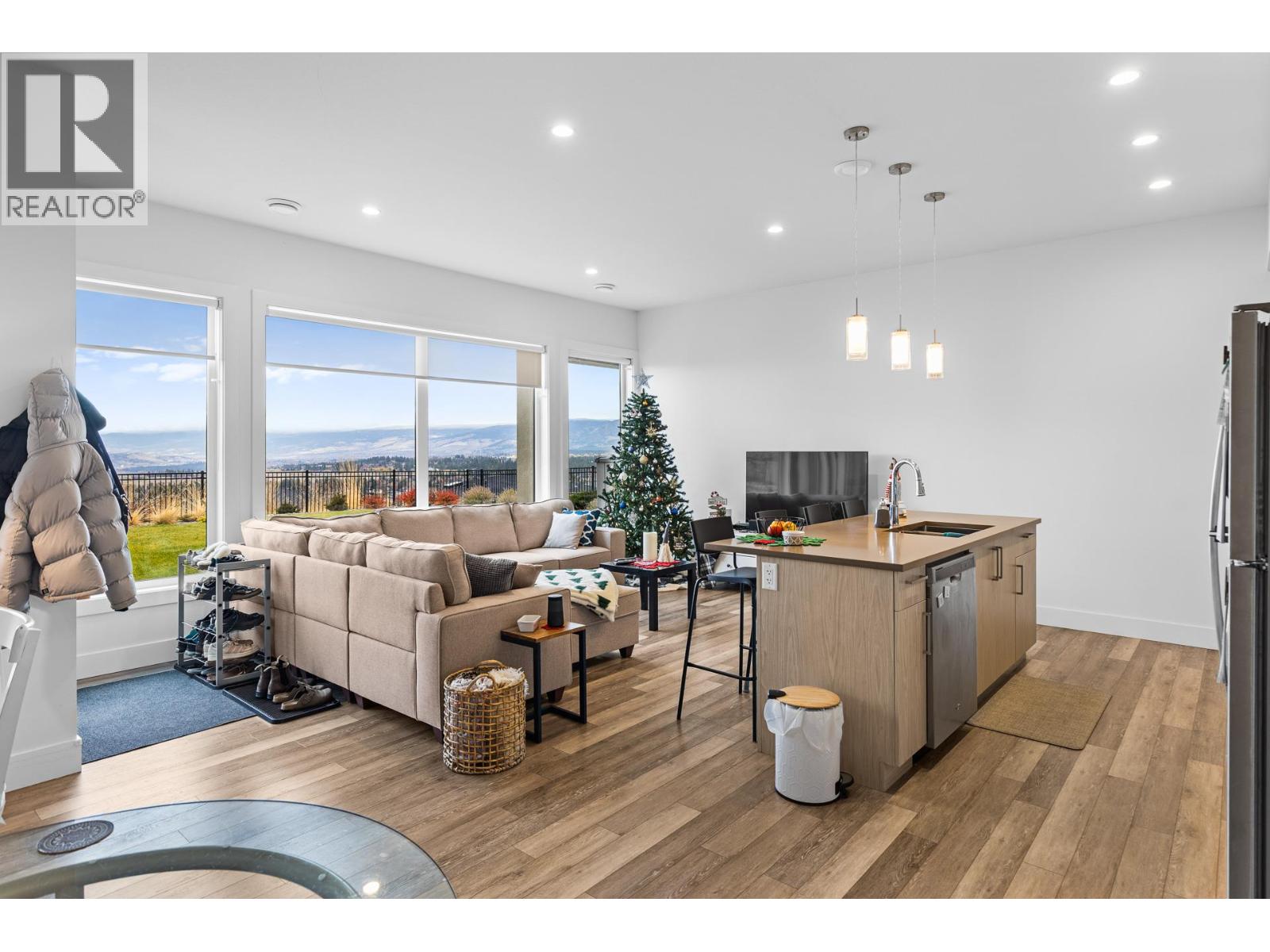 1068 Clarance Avenue, Kelowna, British Columbia  V1W 5M6 - Photo 57 - 10378386