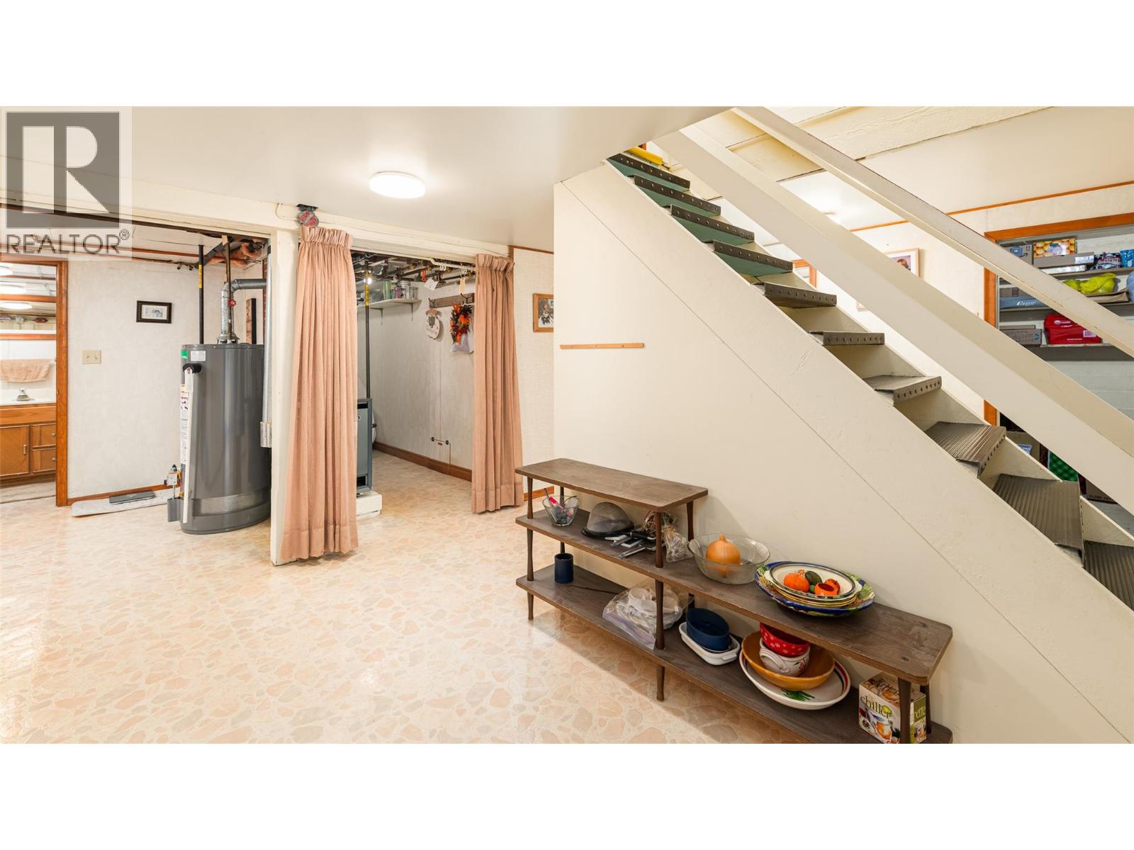 407 10th Avenue N, Creston, British Columbia  V0B 1G4 - Photo 16 - 10380795