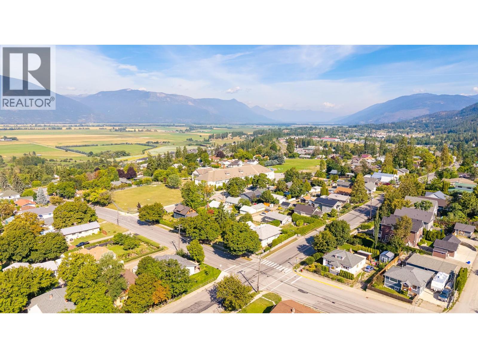 407 10th Avenue N, Creston, British Columbia  V0B 1G4 - Photo 46 - 10380795