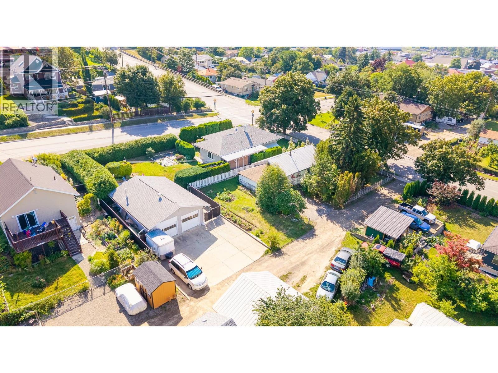 407 10th Avenue N, Creston, British Columbia  V0B 1G4 - Photo 49 - 10380795