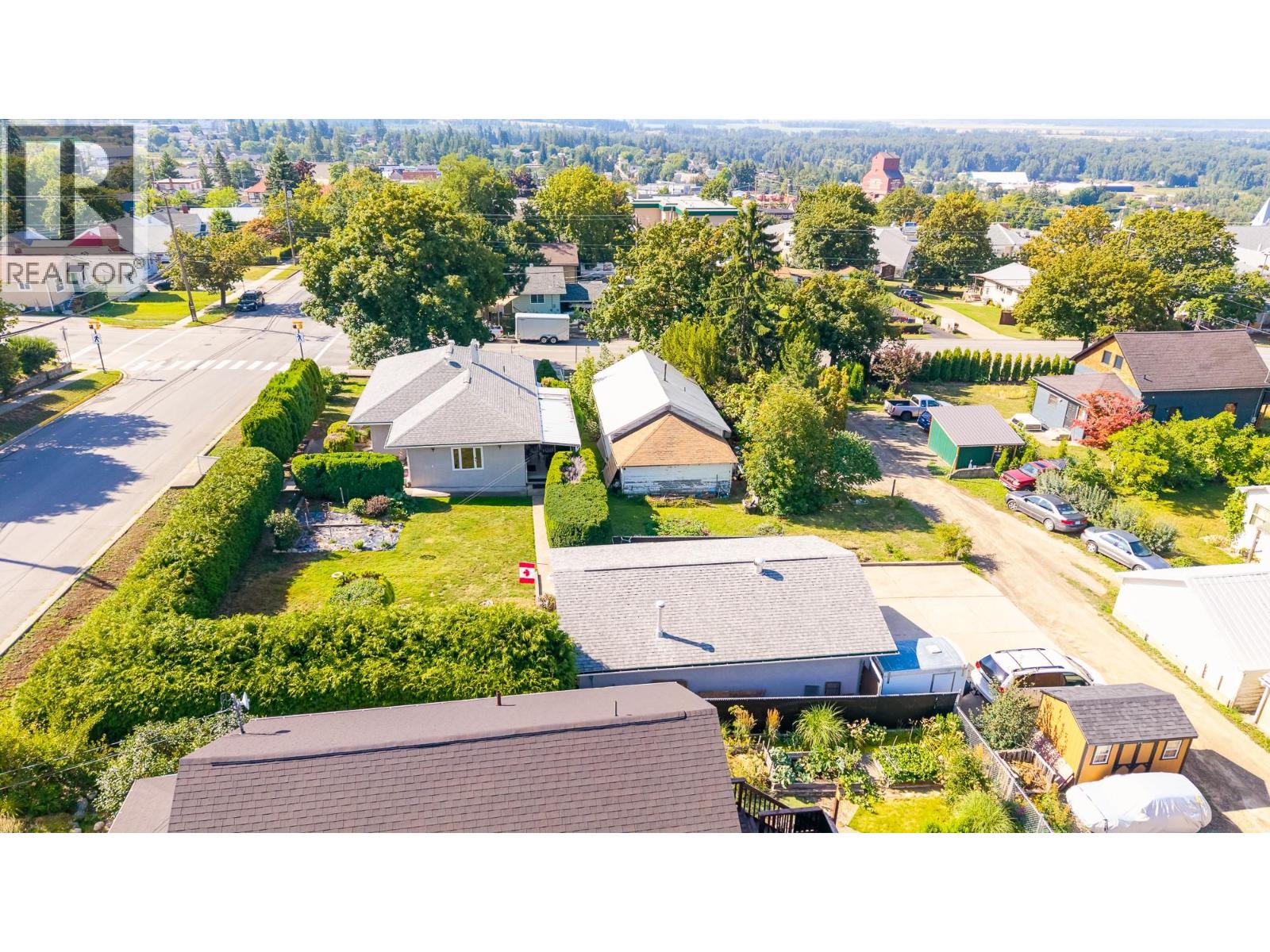 407 10th Avenue N, Creston, British Columbia  V0B 1G4 - Photo 50 - 10380795