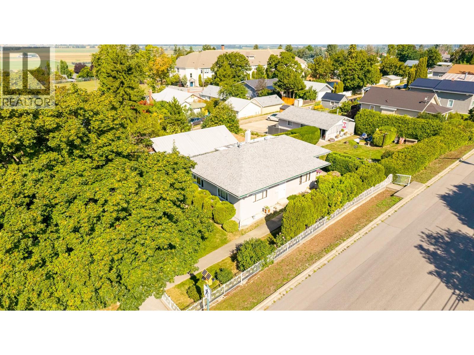 407 10th Avenue N, Creston, British Columbia  V0B 1G4 - Photo 52 - 10380795