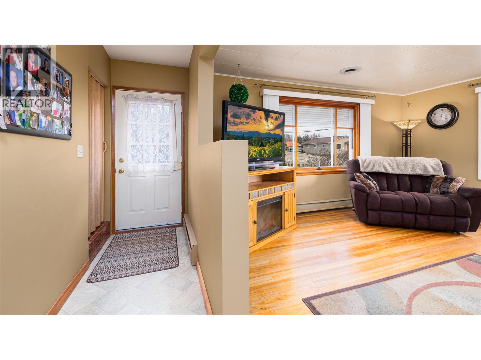 407 10th Avenue N, Creston, British Columbia  V0B 1G4 - Photo 6 - 10380795