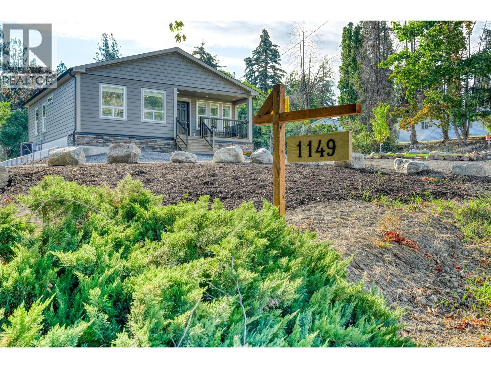1149 Maple Street, Okanagan Falls, British Columbia  V0H 1R2 - Photo 1 - 10380815