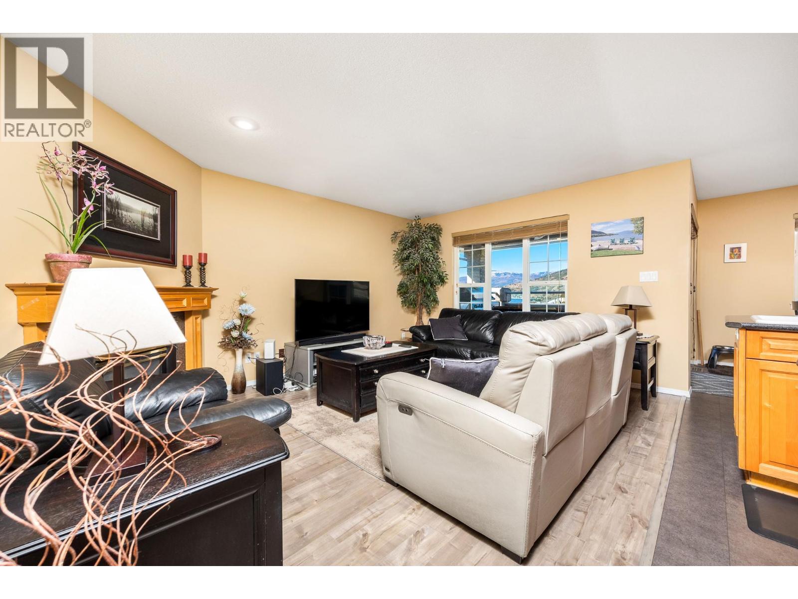 6845 Cameo Drive N, Vernon, British Columbia  V1H 1N9 - Photo 13 - 10380547