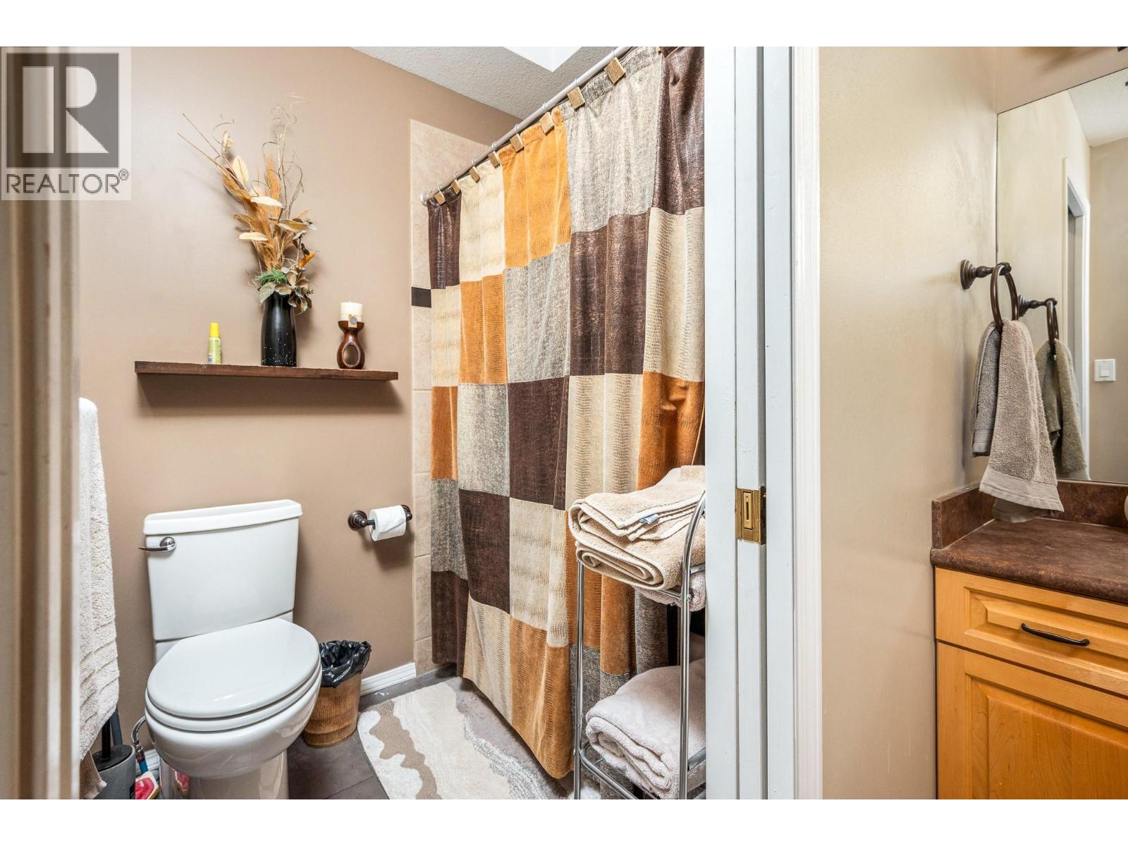 6845 Cameo Drive N, Vernon, British Columbia  V1H 1N9 - Photo 28 - 10380547