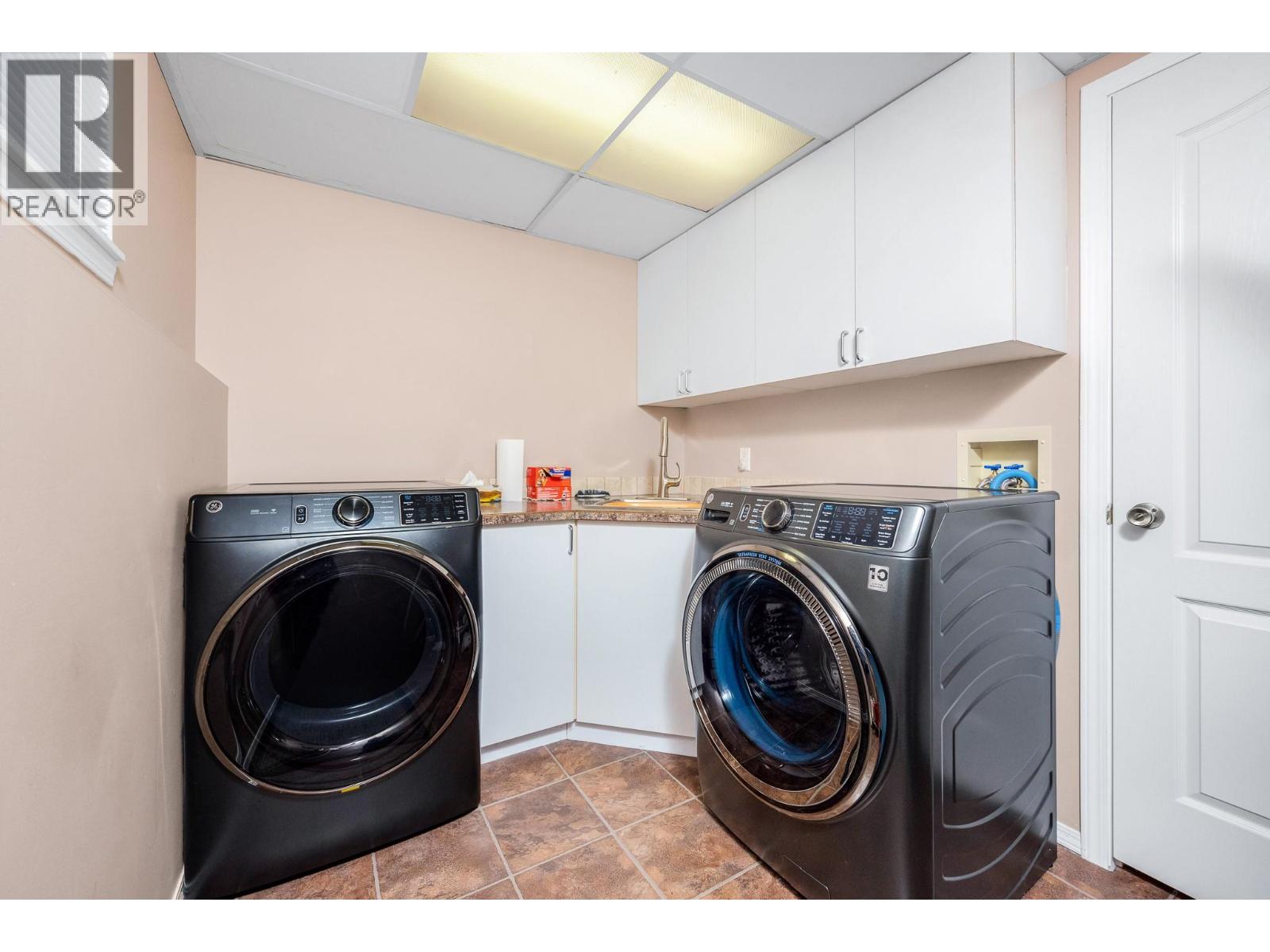 6845 Cameo Drive N, Vernon, British Columbia  V1H 1N9 - Photo 37 - 10380547