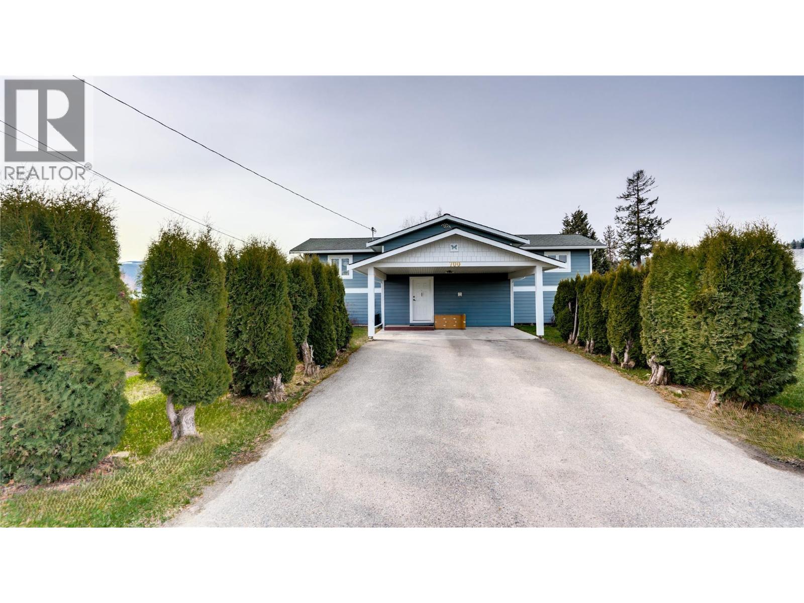 700 Bass Avenue, Enderby, British Columbia  V4Y 4B4 - Photo 2 - 10380504