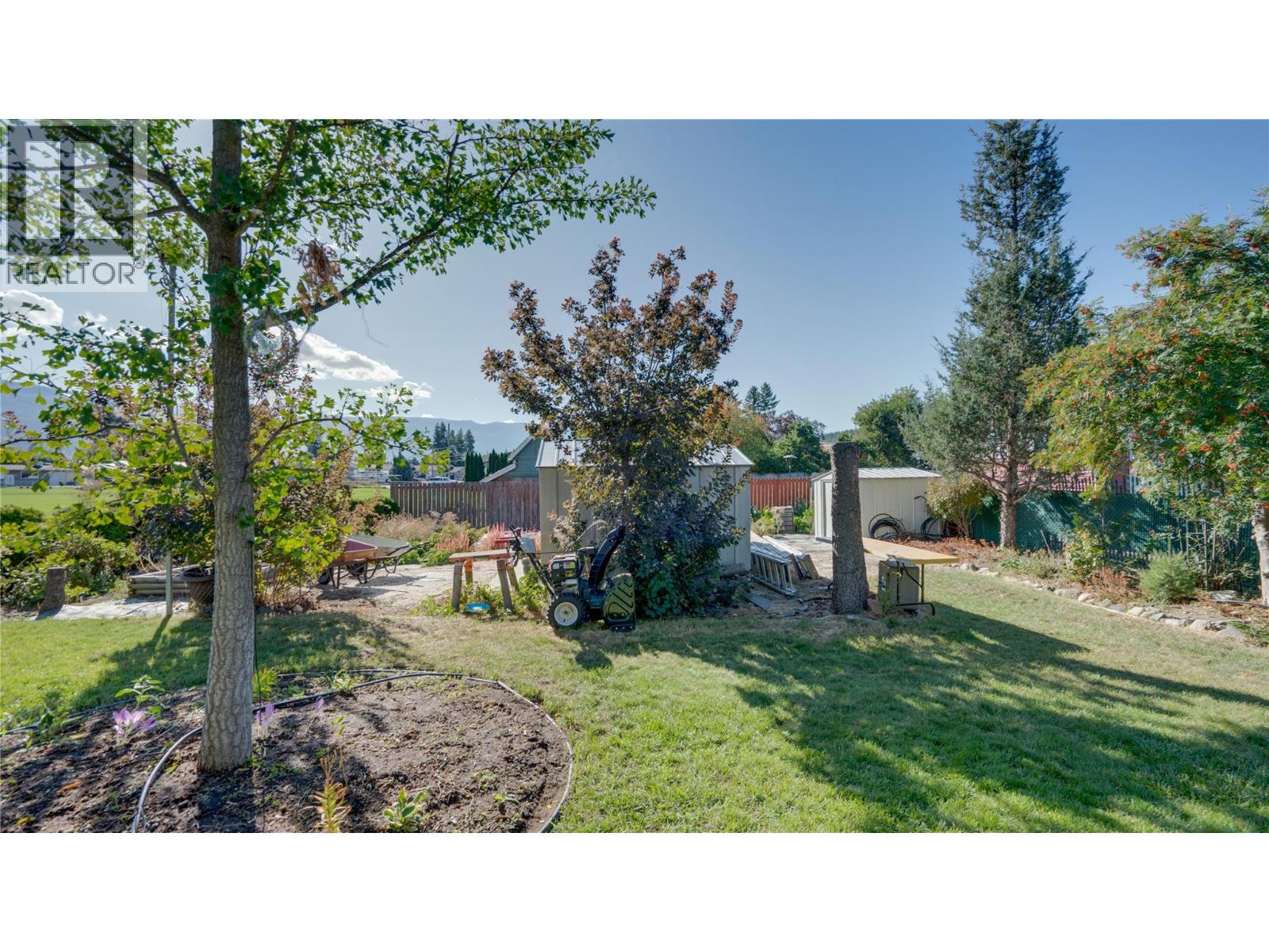 700 Bass Avenue, Enderby, British Columbia  V4Y 4B4 - Photo 49 - 10380504