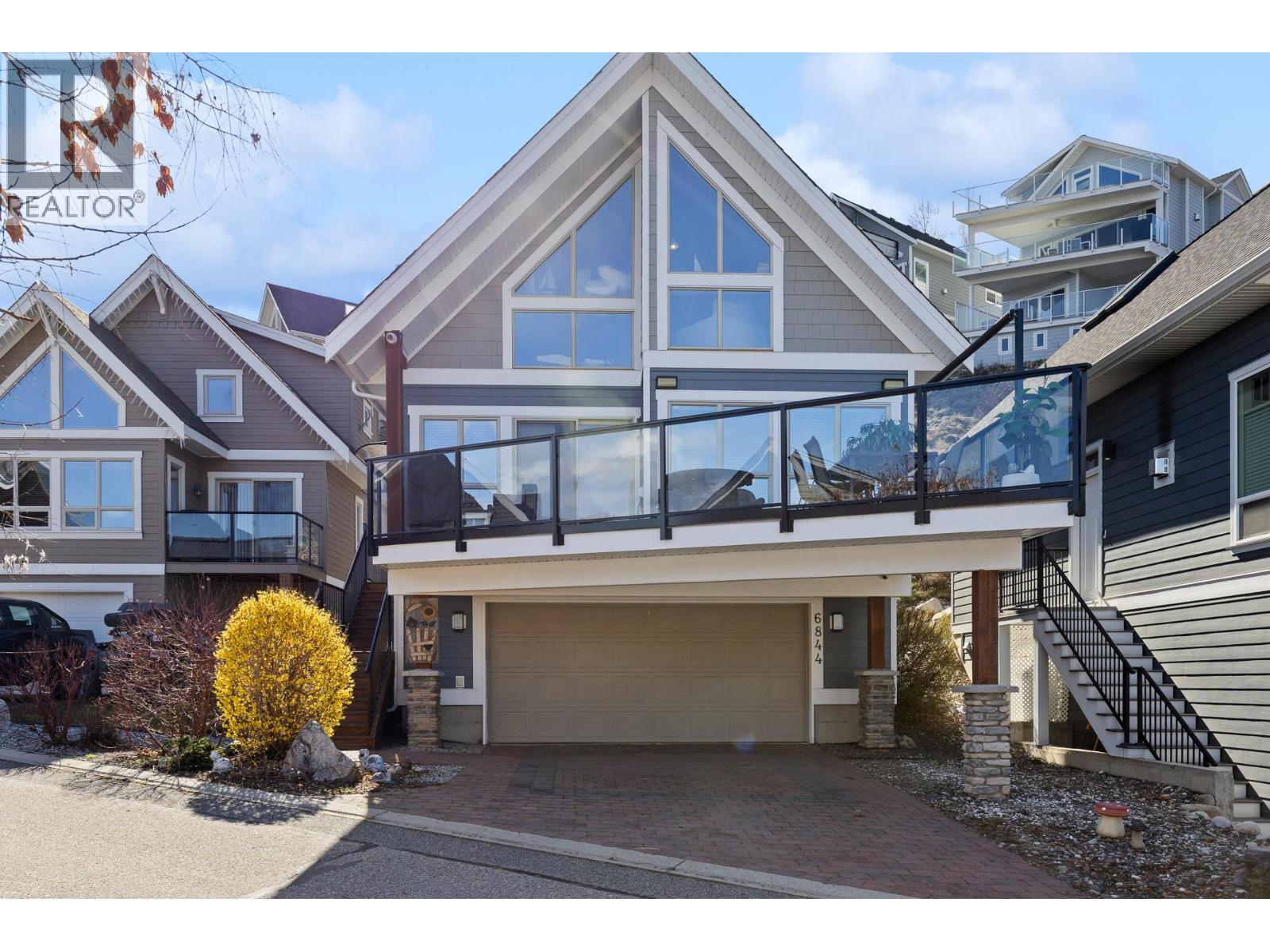 6844 Santiago Loop, kelowna, British Columbia