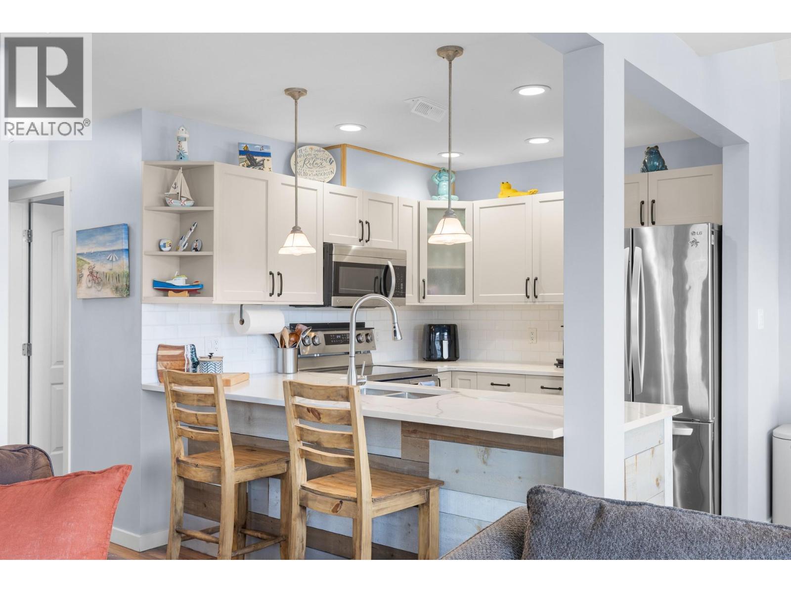 6844 Santiago Loop, Kelowna, British Columbia  V1Z 3R8 - Photo 11 - 10380514