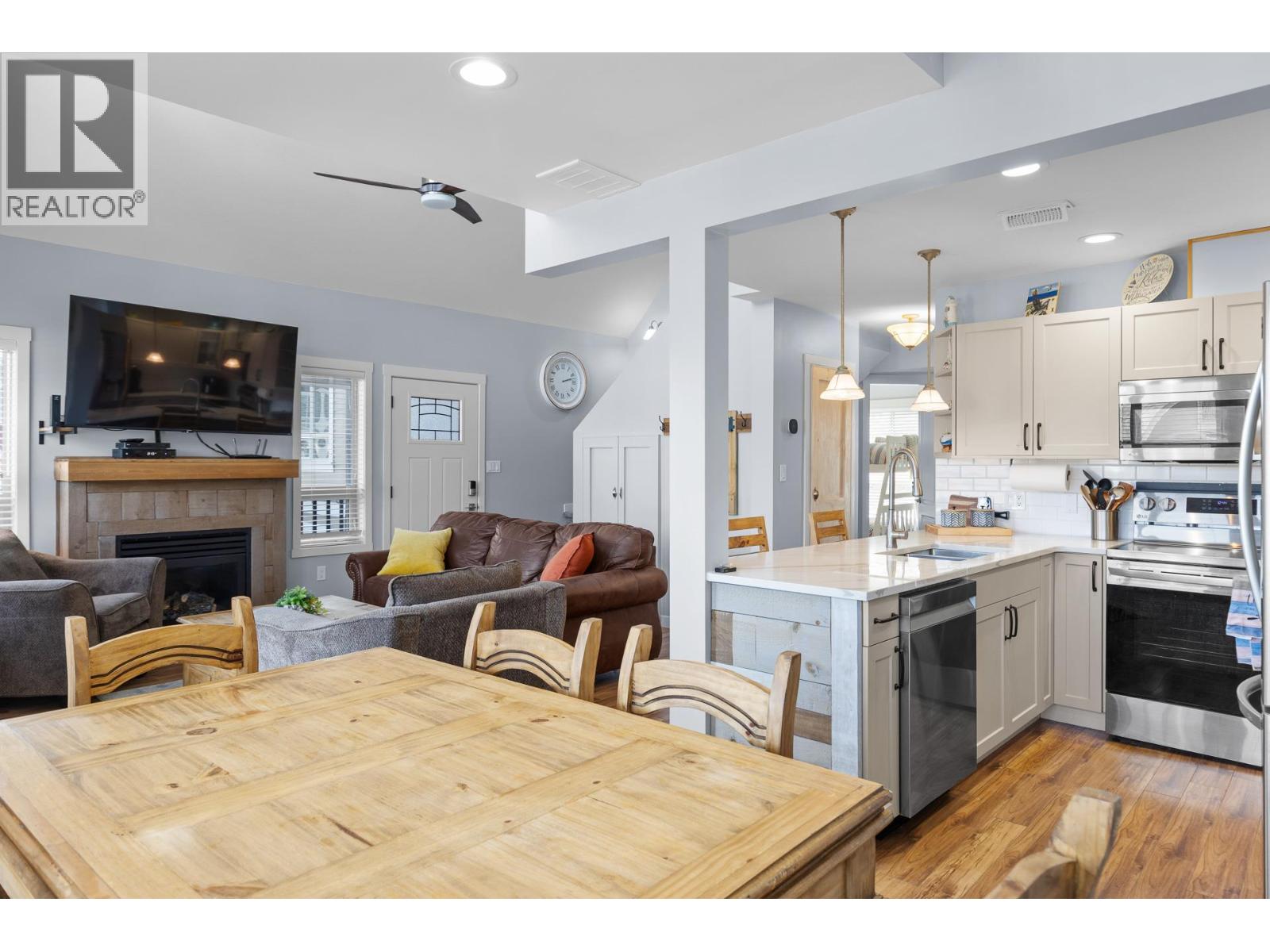 6844 Santiago Loop, Kelowna, British Columbia  V1Z 3R8 - Photo 14 - 10380514