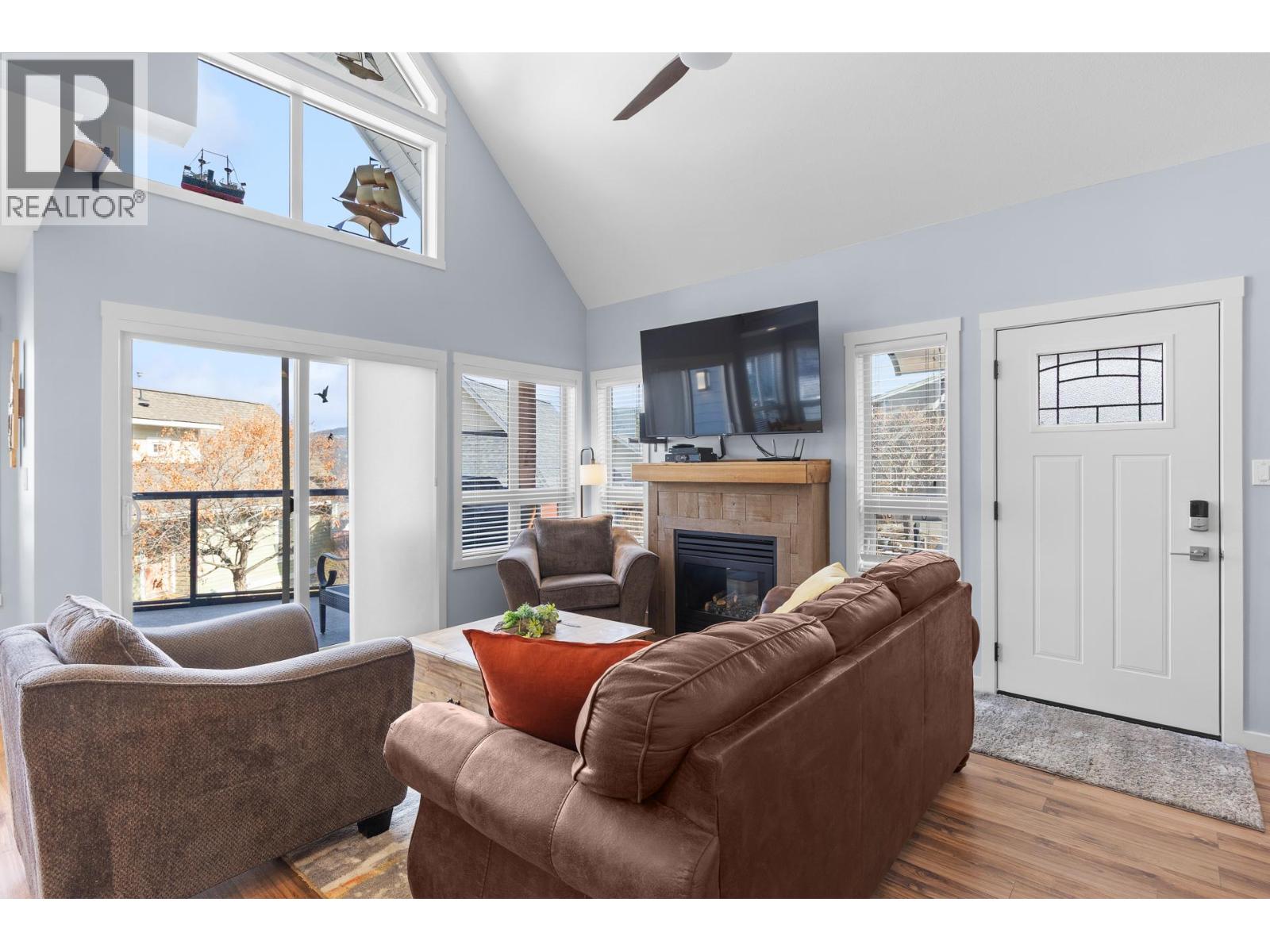 6844 Santiago Loop, Kelowna, British Columbia  V1Z 3R8 - Photo 7 - 10380514