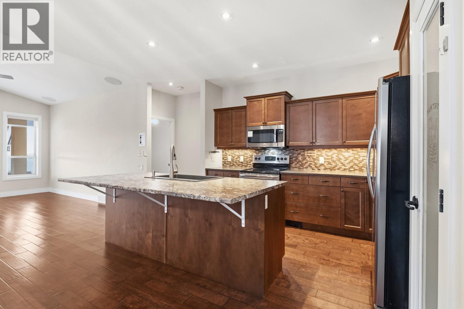 3804 Siringo Lane, Westbank, British Columbia  V4T 3G4 - Photo 4 - 10379918
