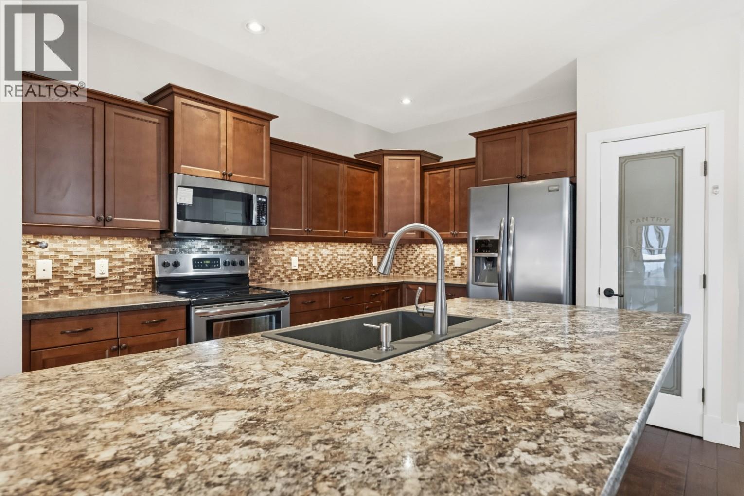 3804 Siringo Lane, Westbank, British Columbia  V4T 3G4 - Photo 5 - 10379918