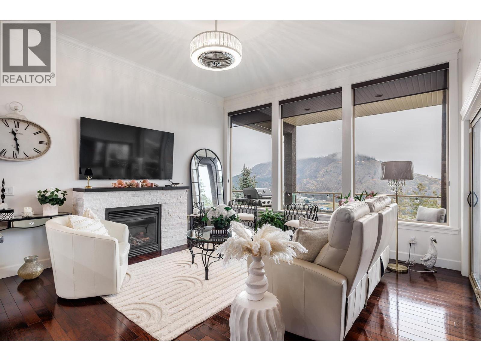 1969 Cornerstone Drive, West Kelowna, British Columbia  V4T 2Y3 - Photo 4 - 10380768