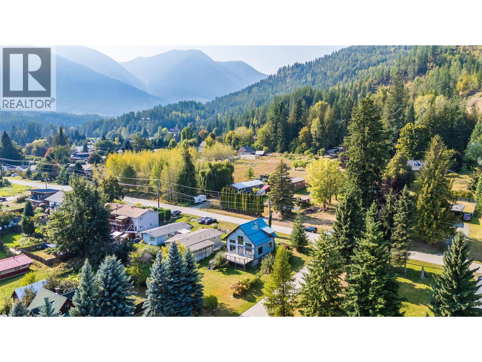 130 8th Street N, Kaslo, British Columbia  V0G 1M0 - Photo 4 - 10380697