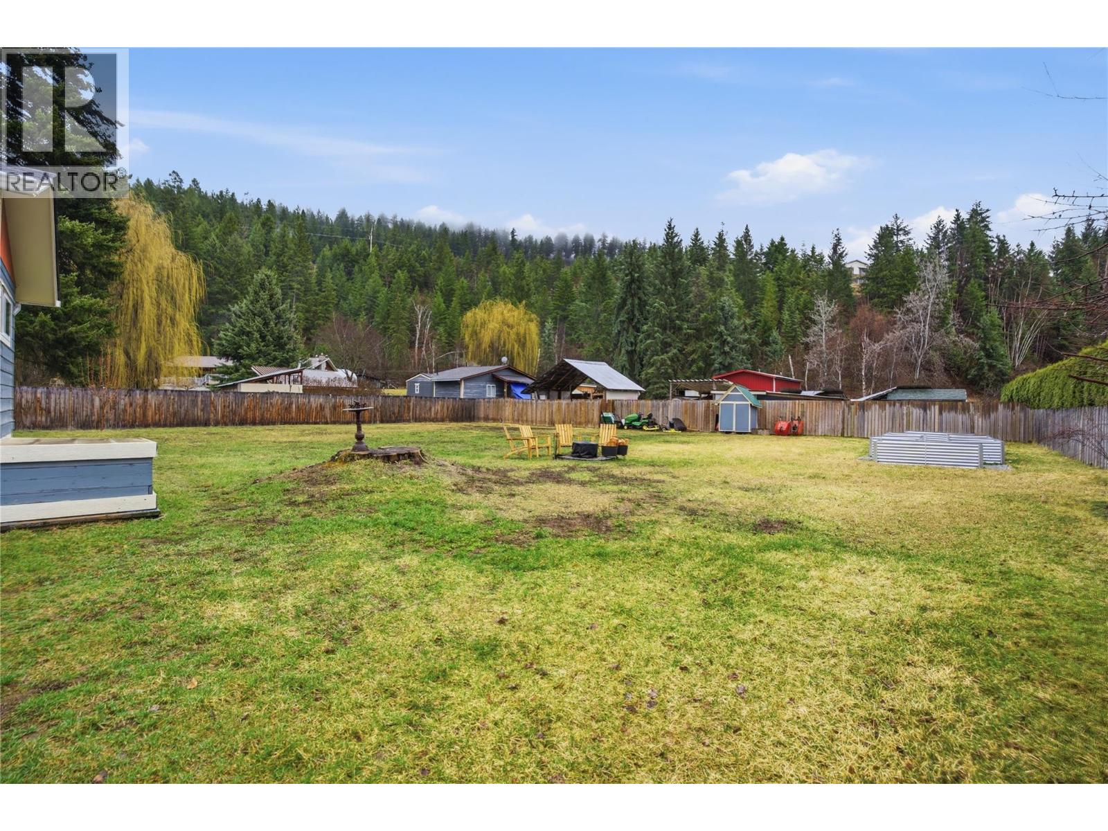 658 Dixon Creek Road, Barriere, British Columbia  V0E 1E0 - Photo 4 - 10377138