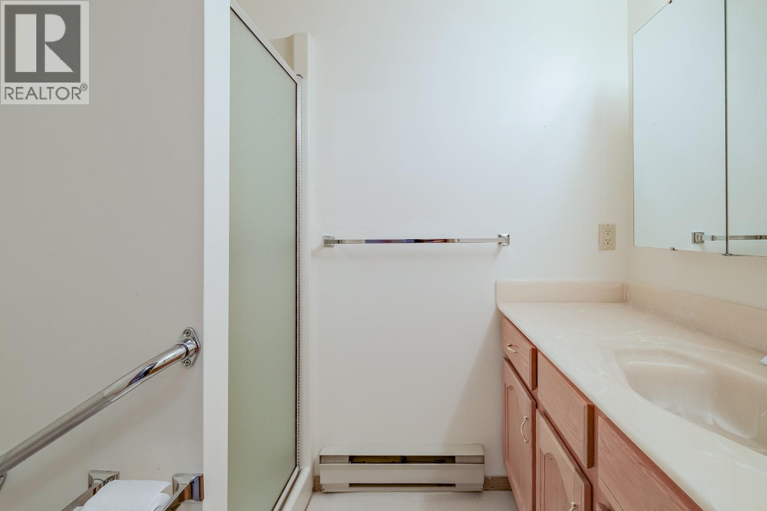 195 Warren Avenue Unit# 209, Penticton, British Columbia  V2A 3N1 - Photo 11 - 10380859