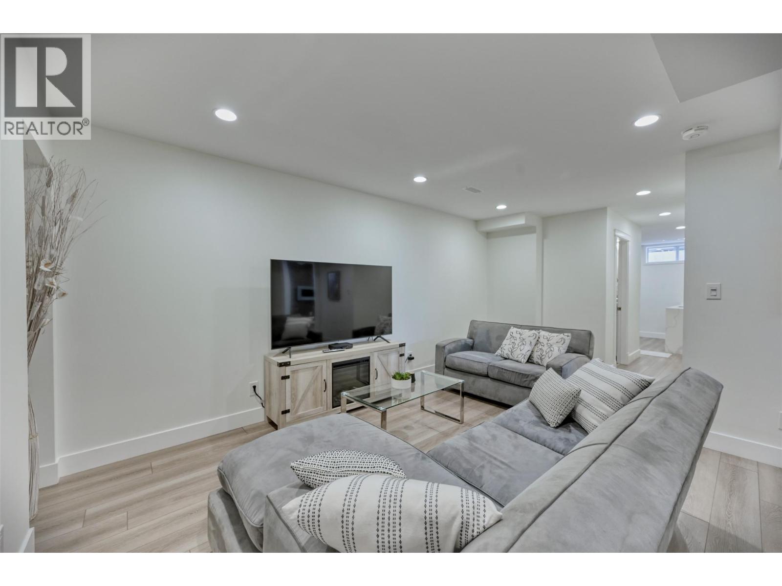 9302 62nd Avenue, Osoyoos, British Columbia  V0H 1V1 - Photo 44 - 10380766