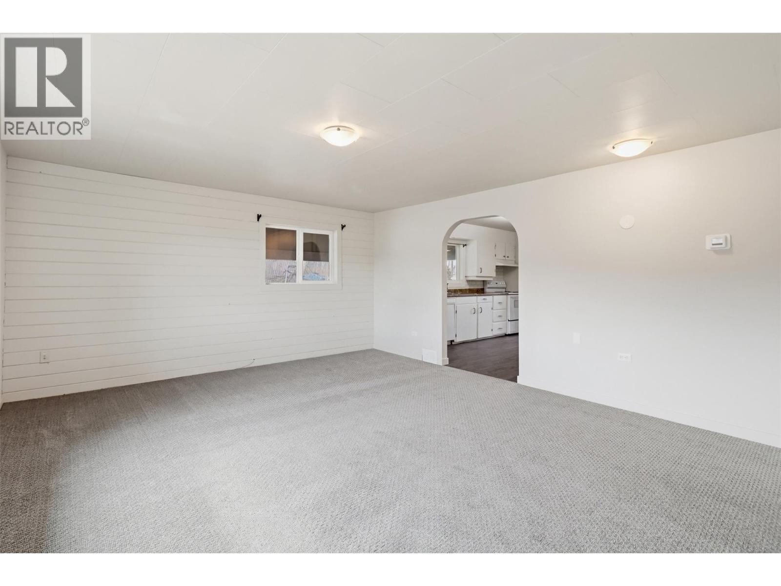 133 Cedar Street, Kamloops, British Columbia  V2B 1G2 - Photo 5 - 10380811