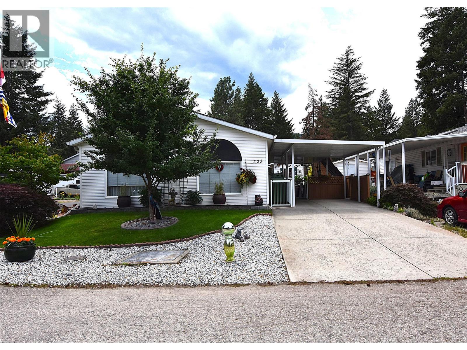 223 Cougar Street, Vernon, British Columbia  V1H 2A1 - Photo 1 - 10380855